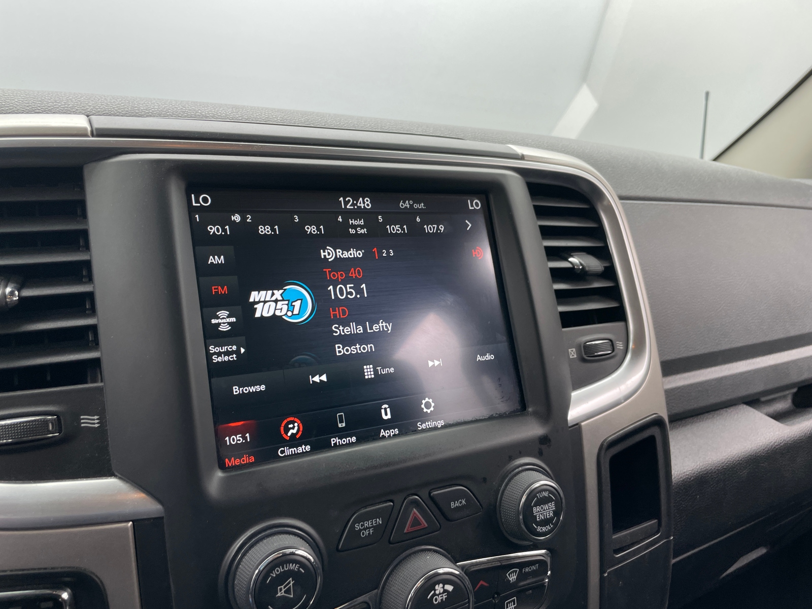 Thumbnail: 2020 RAM 1500 Classic - 4