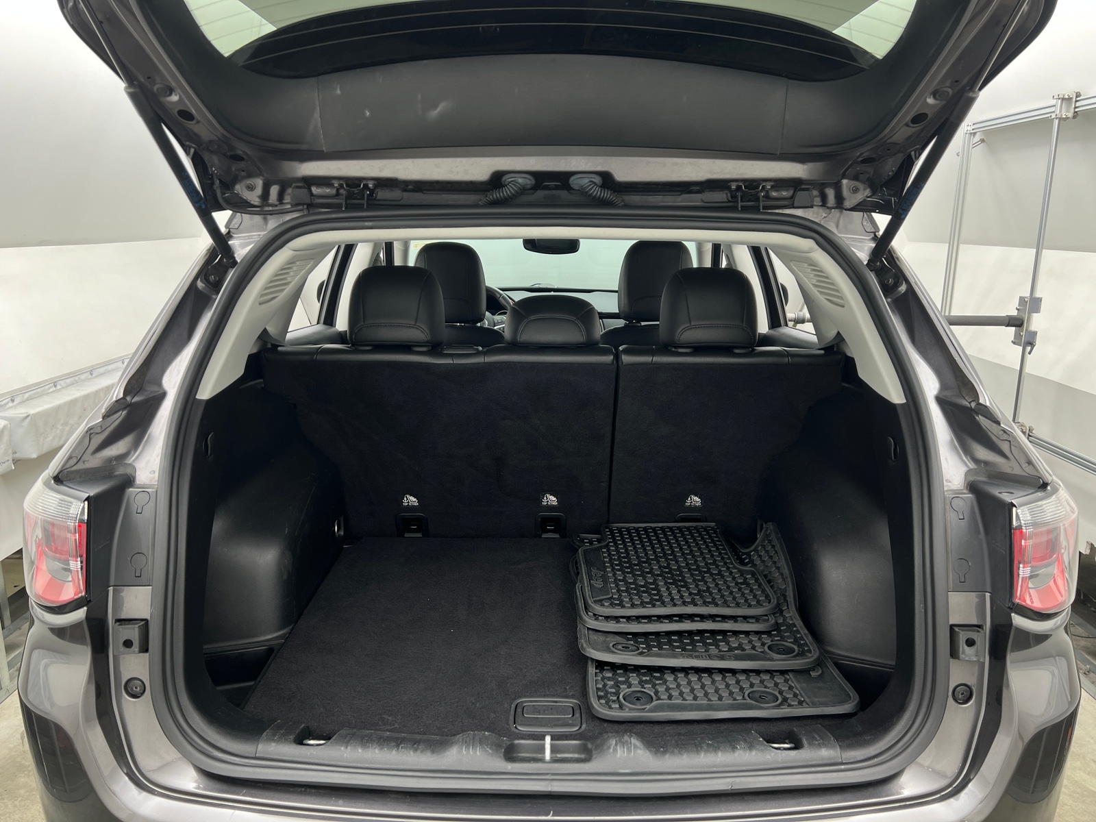 Thumbnail: 2021 Jeep Compass - 7