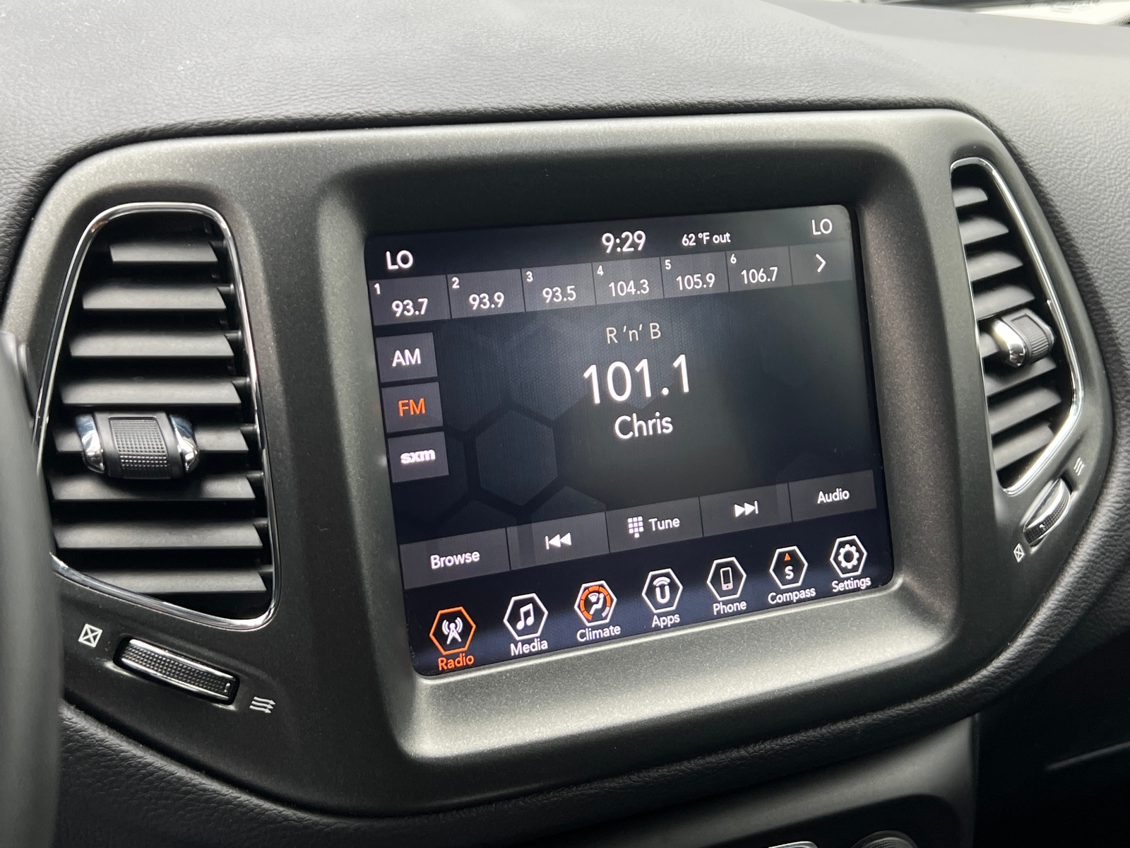 Thumbnail: 2021 Jeep Compass - 4