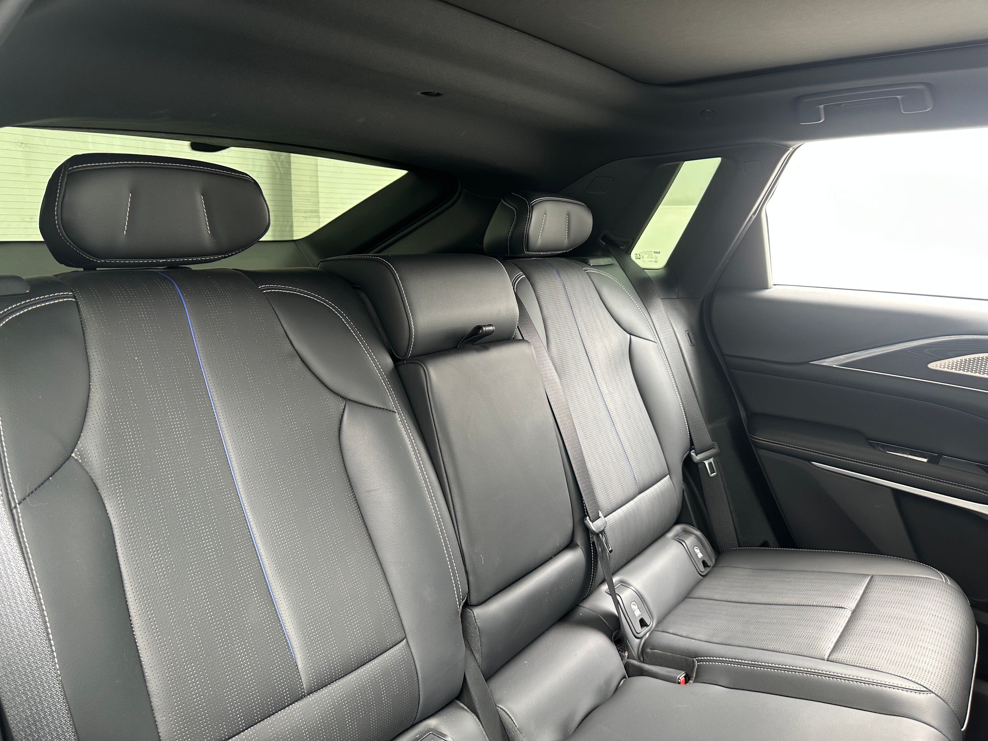 Used 2024 Cadillac LYRIQ Luxury 2 with VIN 1GYKPRRL2RZ117362 for sale in Auburn, WA