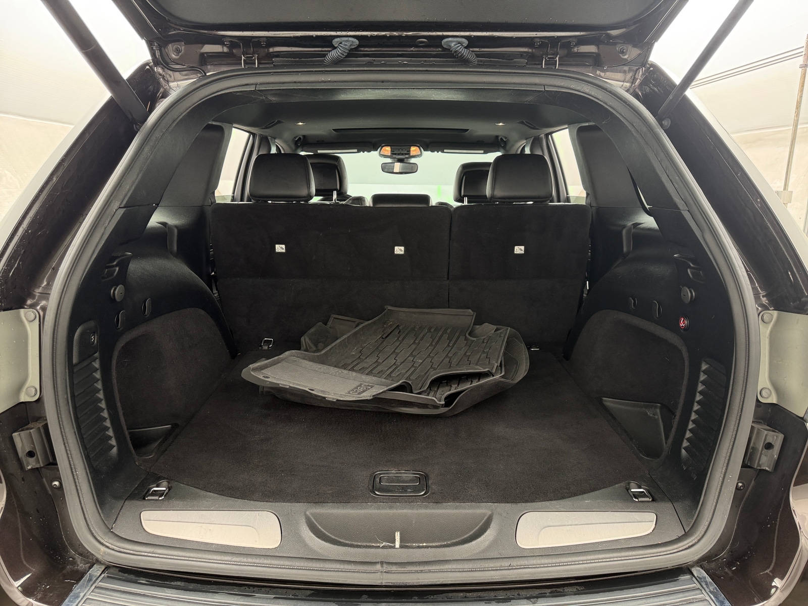 Thumbnail: 2017 Jeep Grand Cherokee - 6