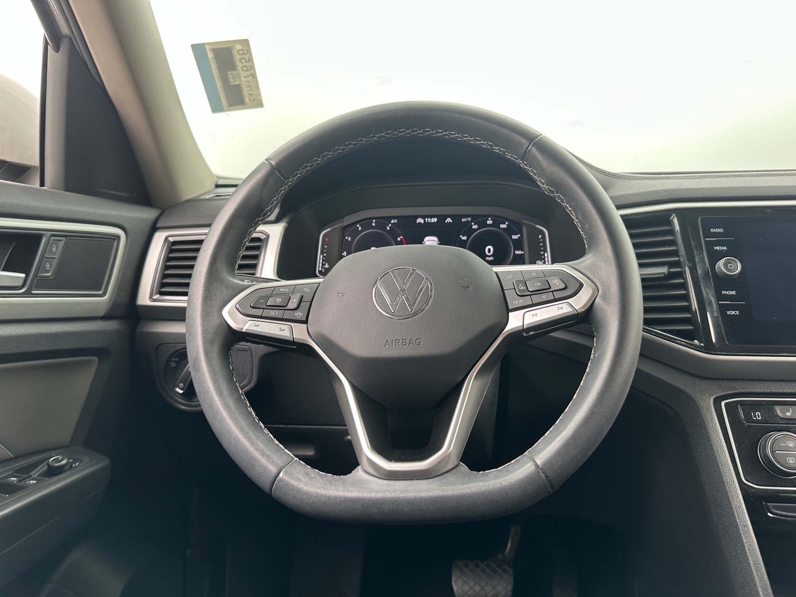 Thumbnail: 2023 Volkswagen Atlas - 4