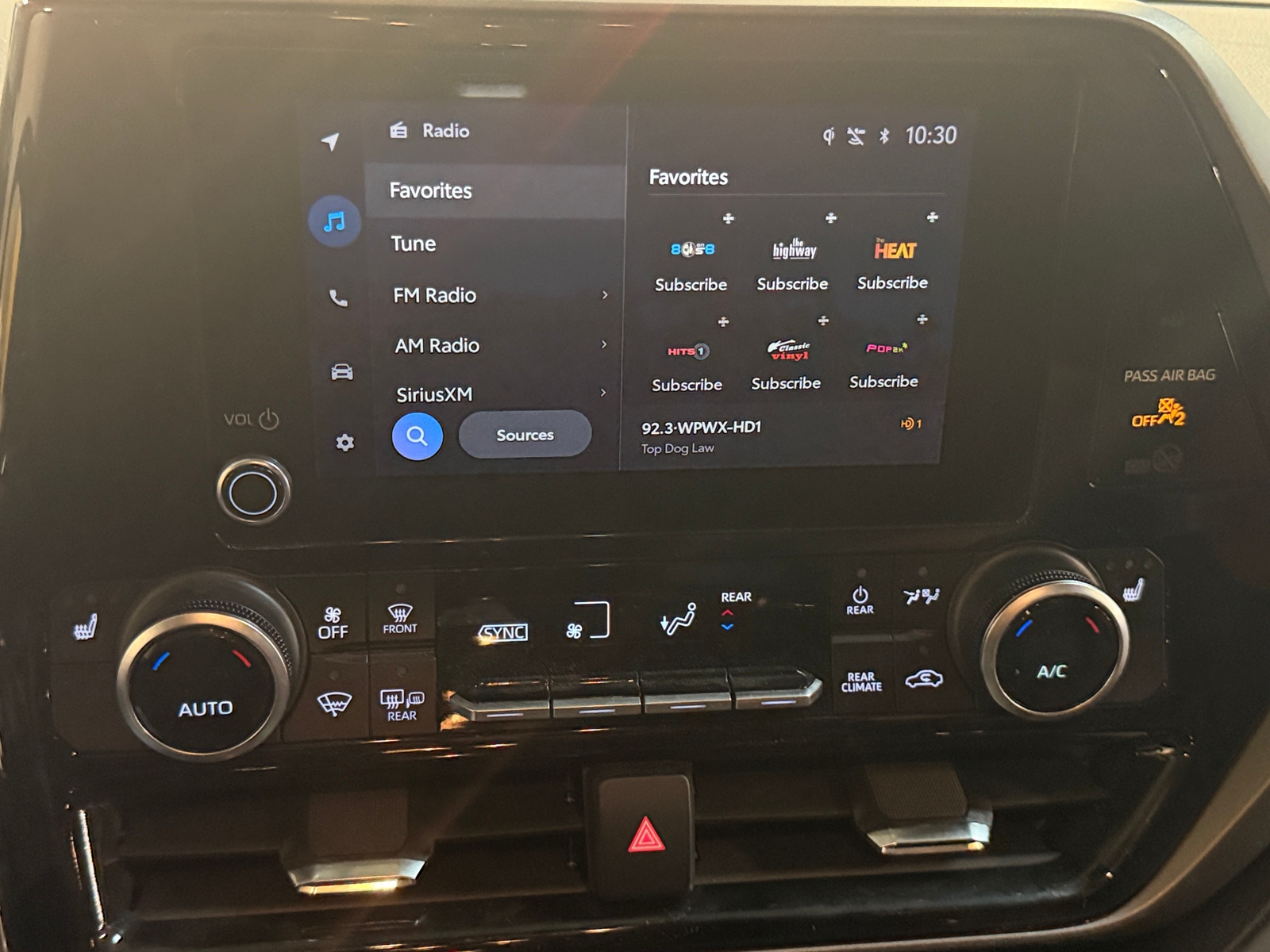 Thumbnail: 2024 Toyota Highlander - 3
