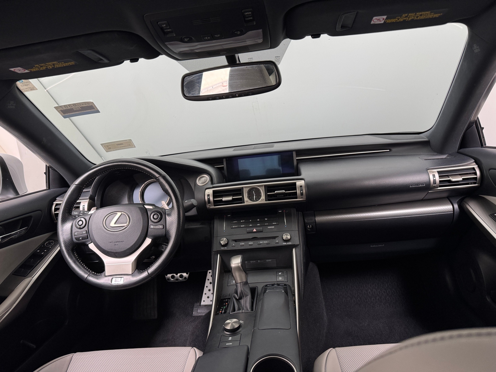 Thumbnail: 2016 Lexus IS - 2