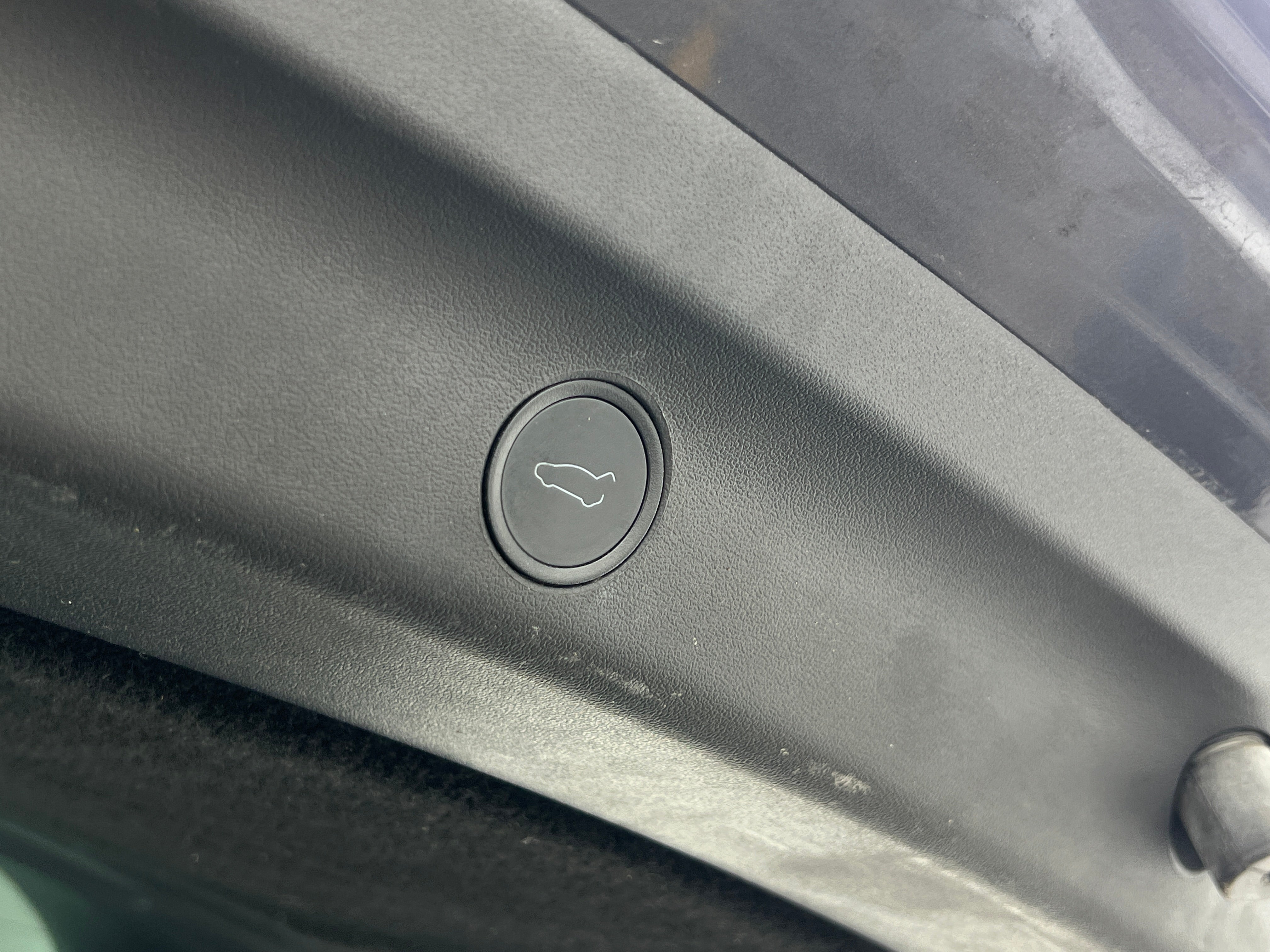 Used 2020 Tesla Model Y Long Range with VIN 5YJYGDEE2LF052259 for sale in Auburn, WA