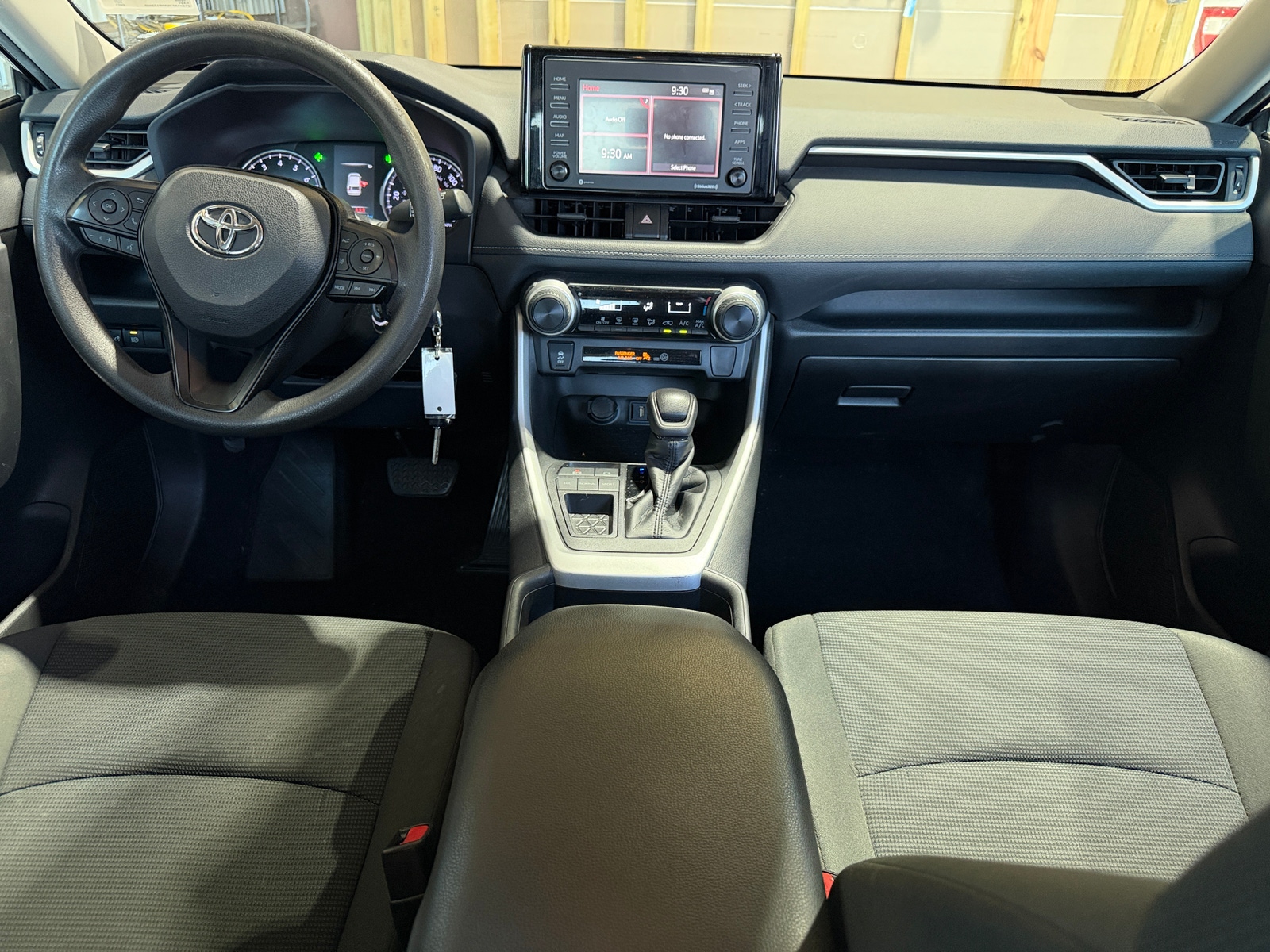 Thumbnail: 2021 Toyota RAV4 - 3