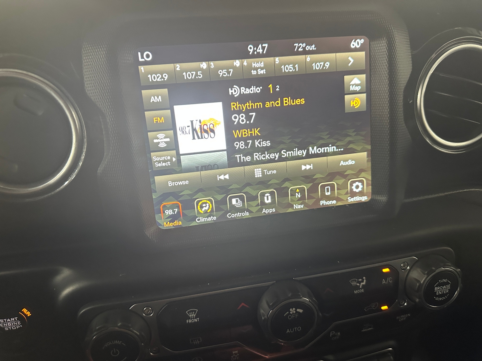 Thumbnail: 2021 Jeep Wrangler - 3