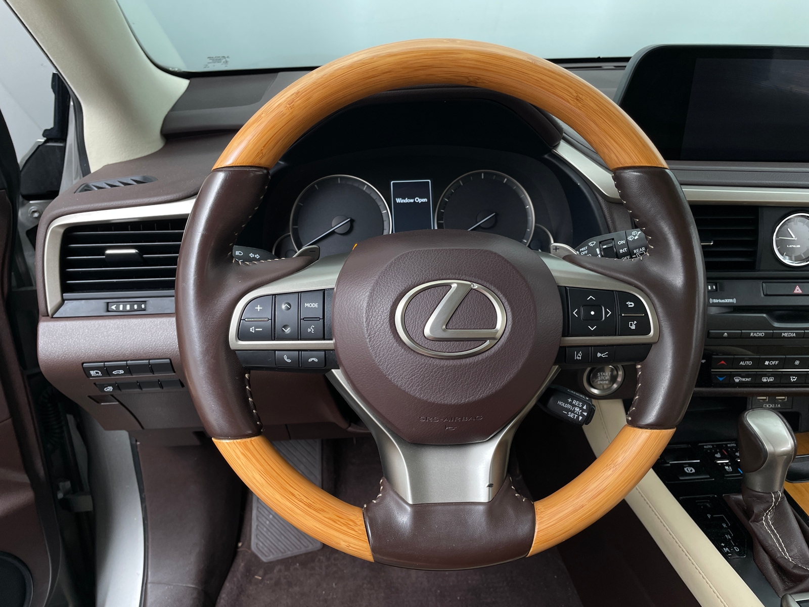 Thumbnail: 2020 Lexus RX - 4