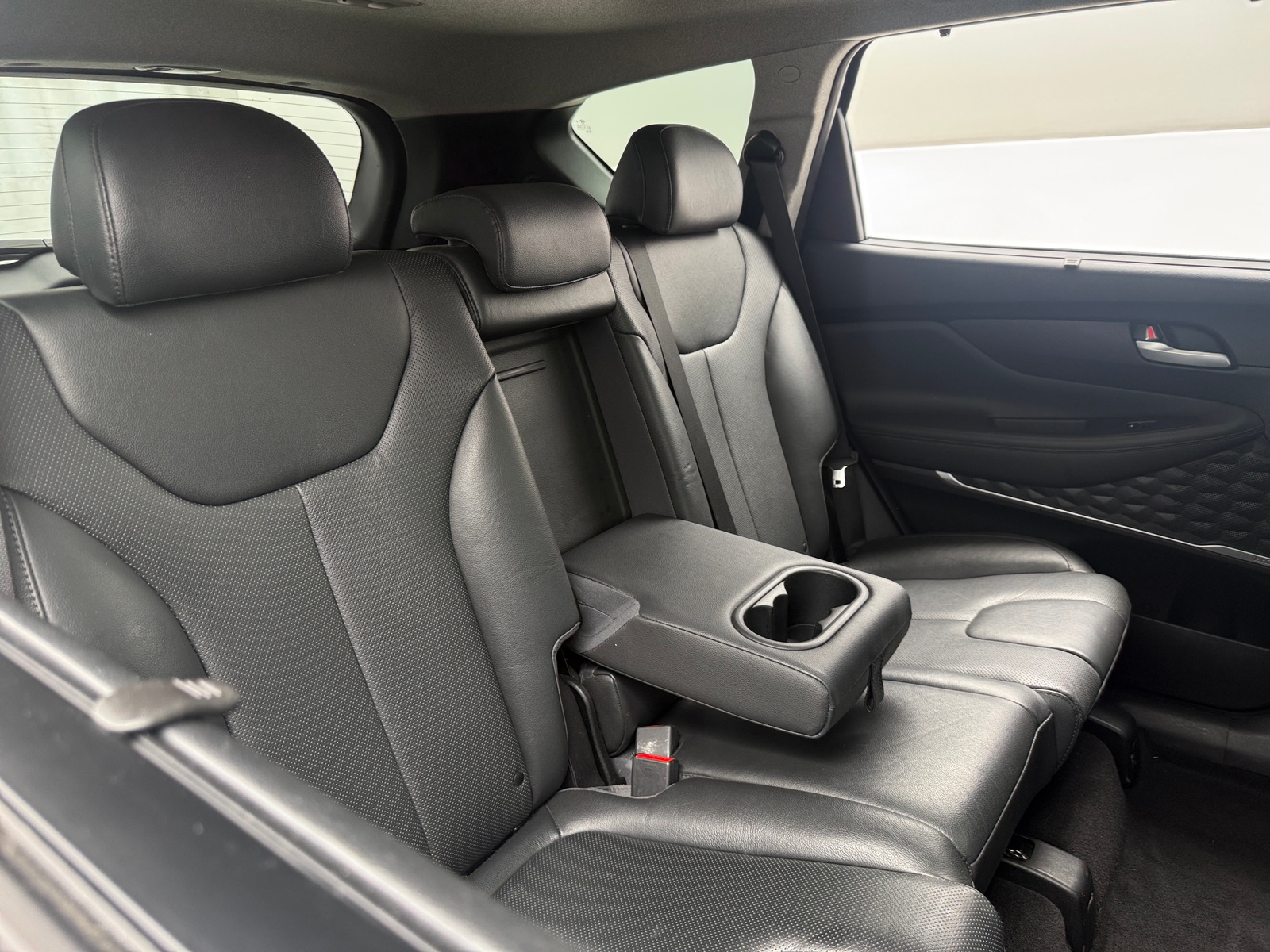 Thumbnail: 2020 Hyundai Santa Fe - 5
