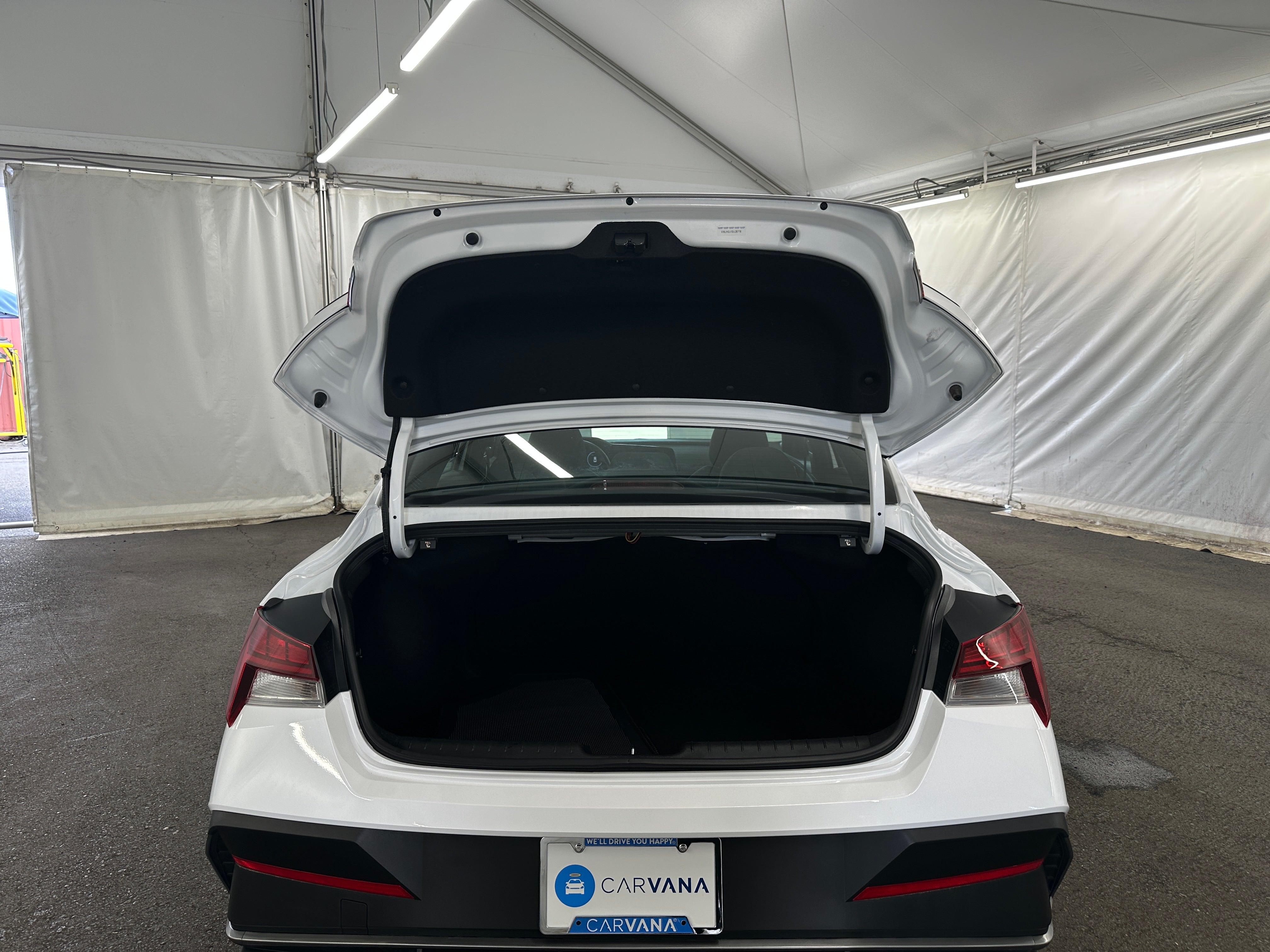 2025 Hyundai Elantra Blue - Photo 8