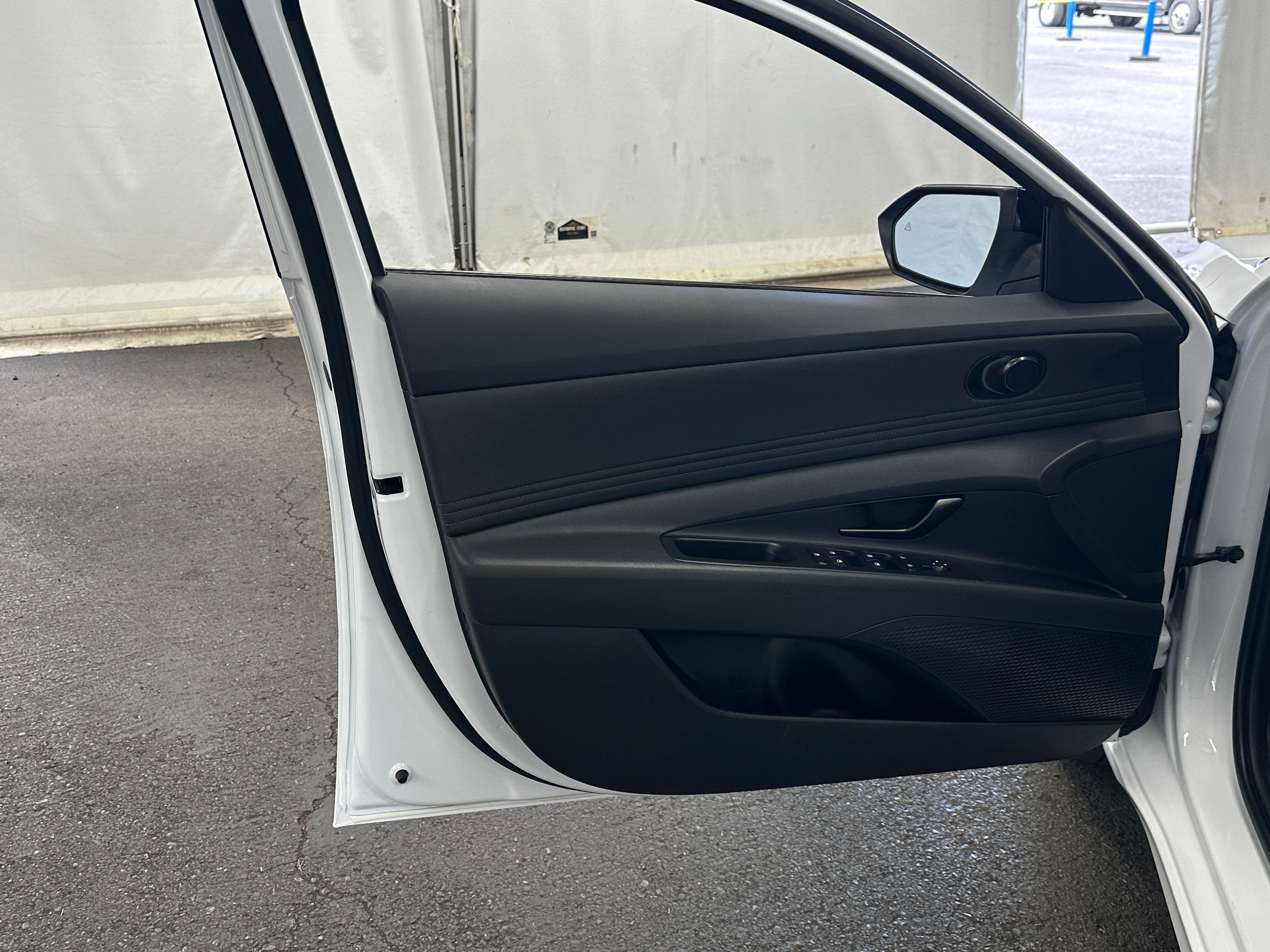 2025 Hyundai Elantra Blue - Photo 9