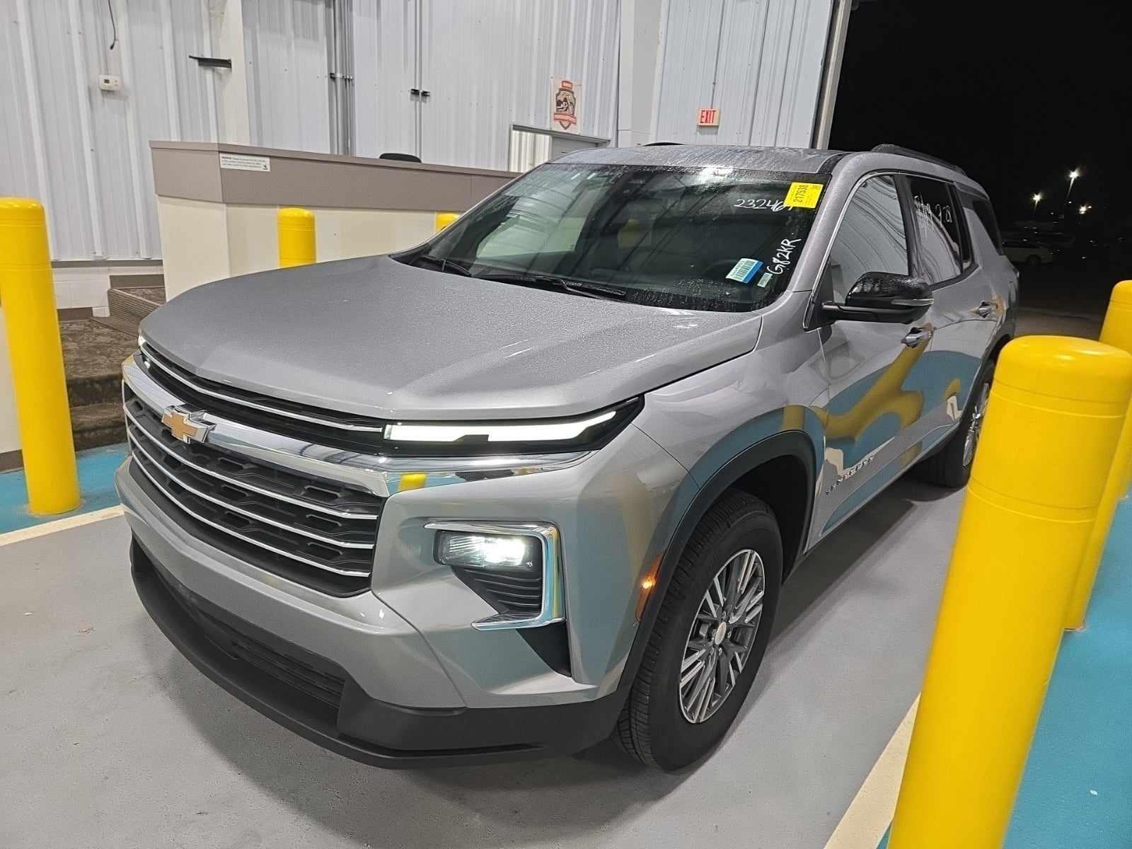 2026 Chevrolet Traverse FWD LT