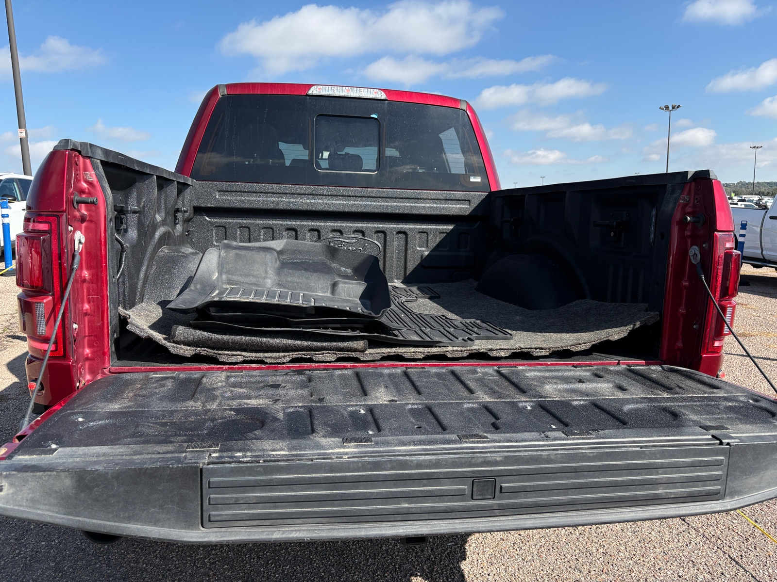 Thumbnail: 2018 Ford Econoline - 6