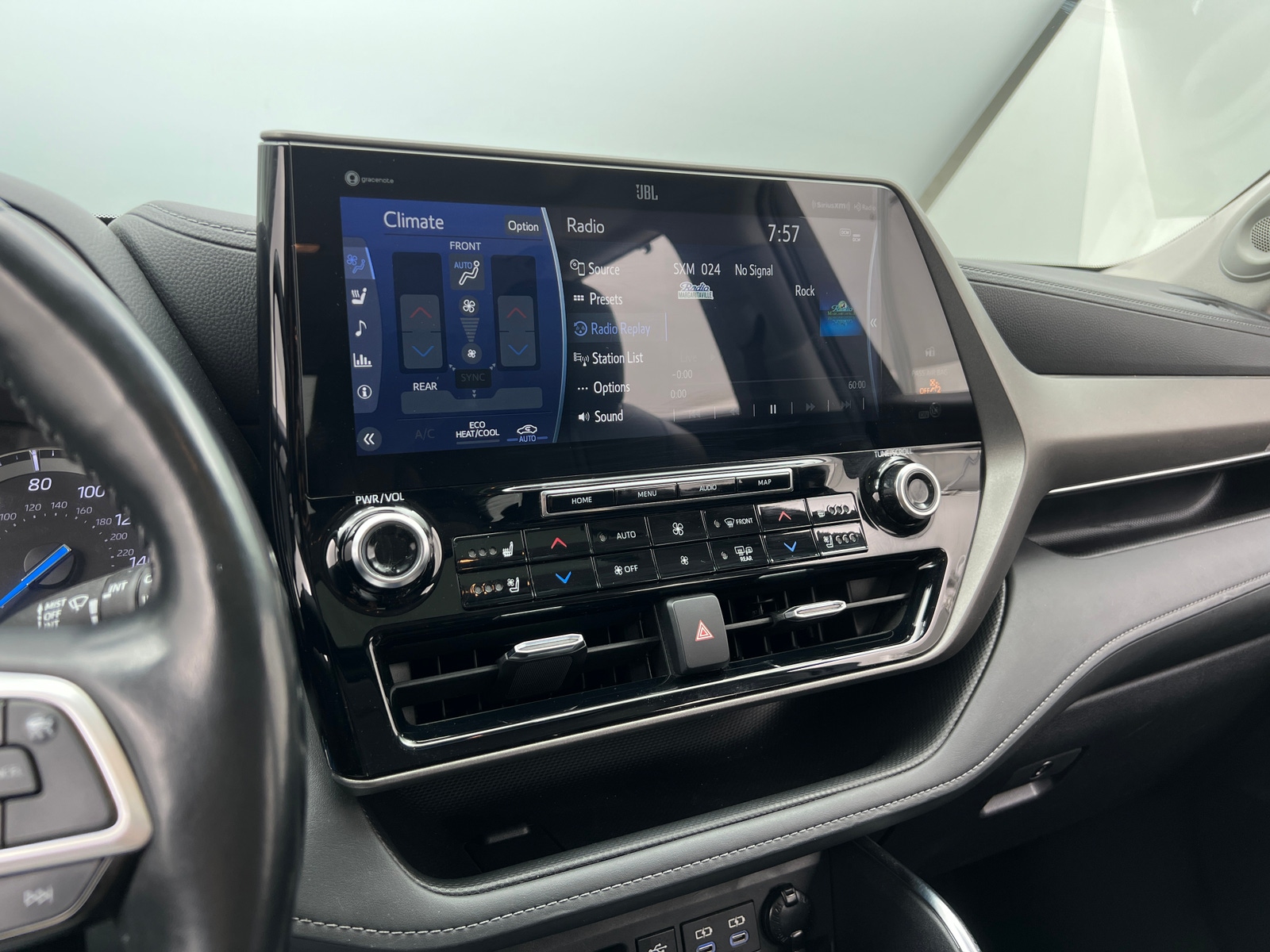 Thumbnail: 2022 Toyota Highlander - 3