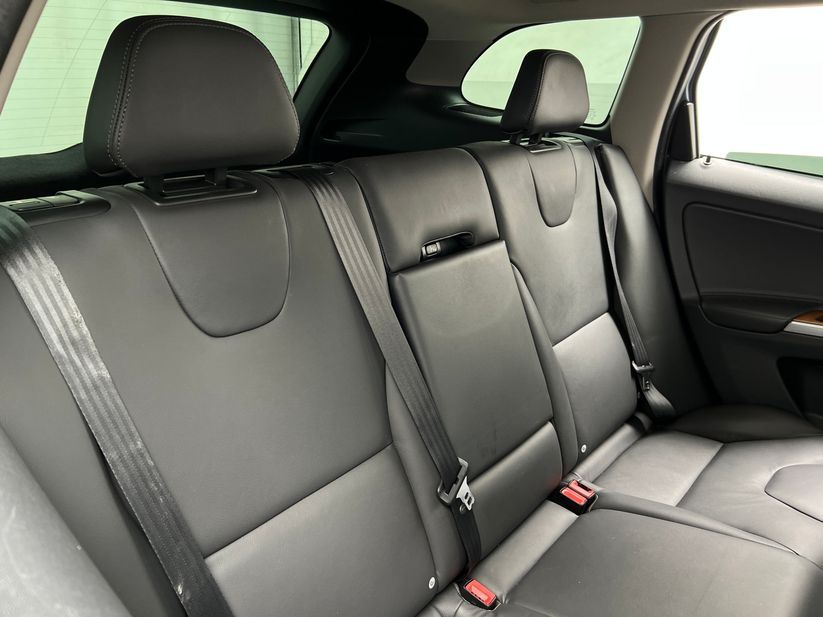 Thumbnail: 2017 Volvo XC60 - 5