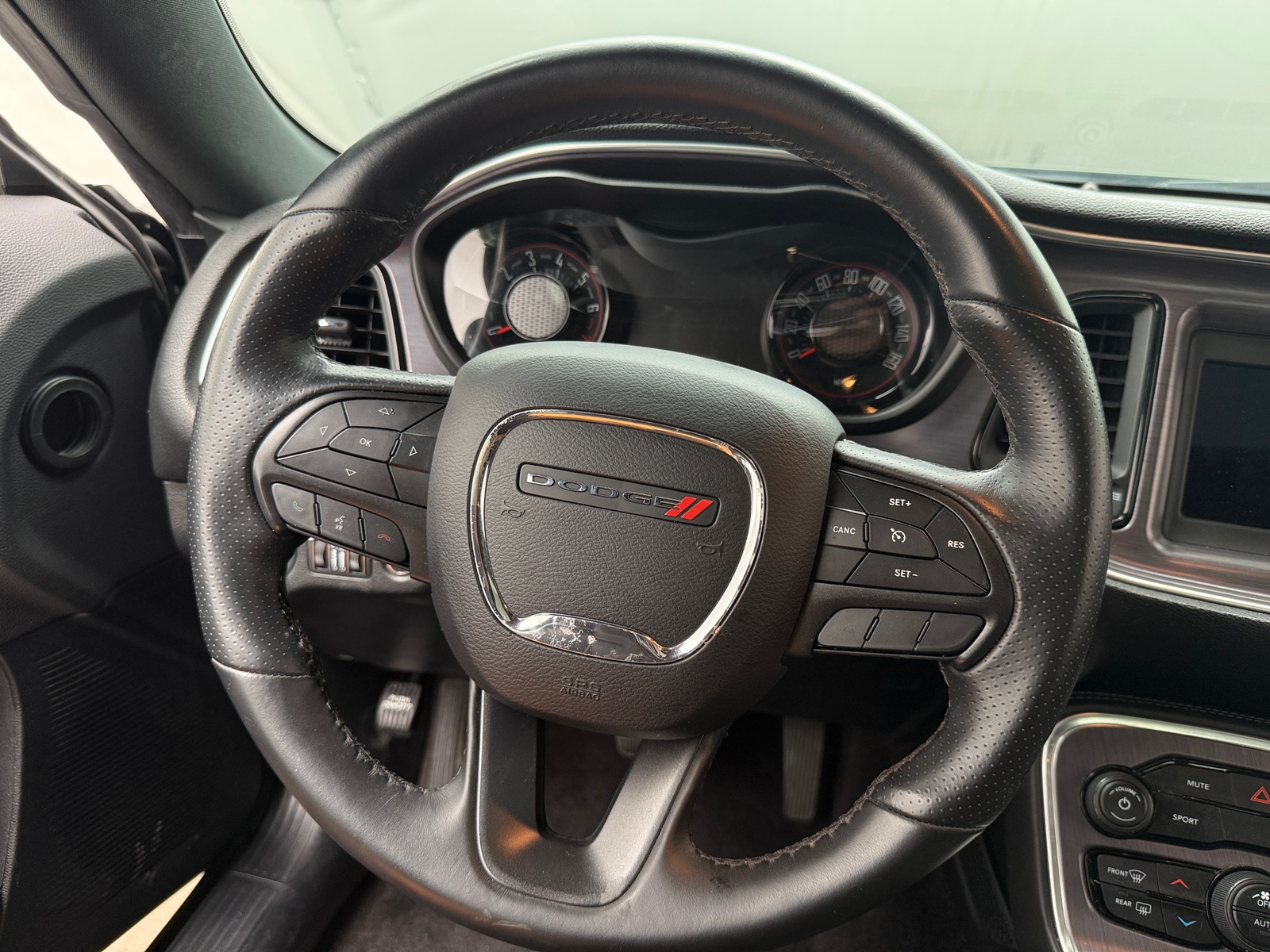 Thumbnail: 2018 Dodge Challenger - 4