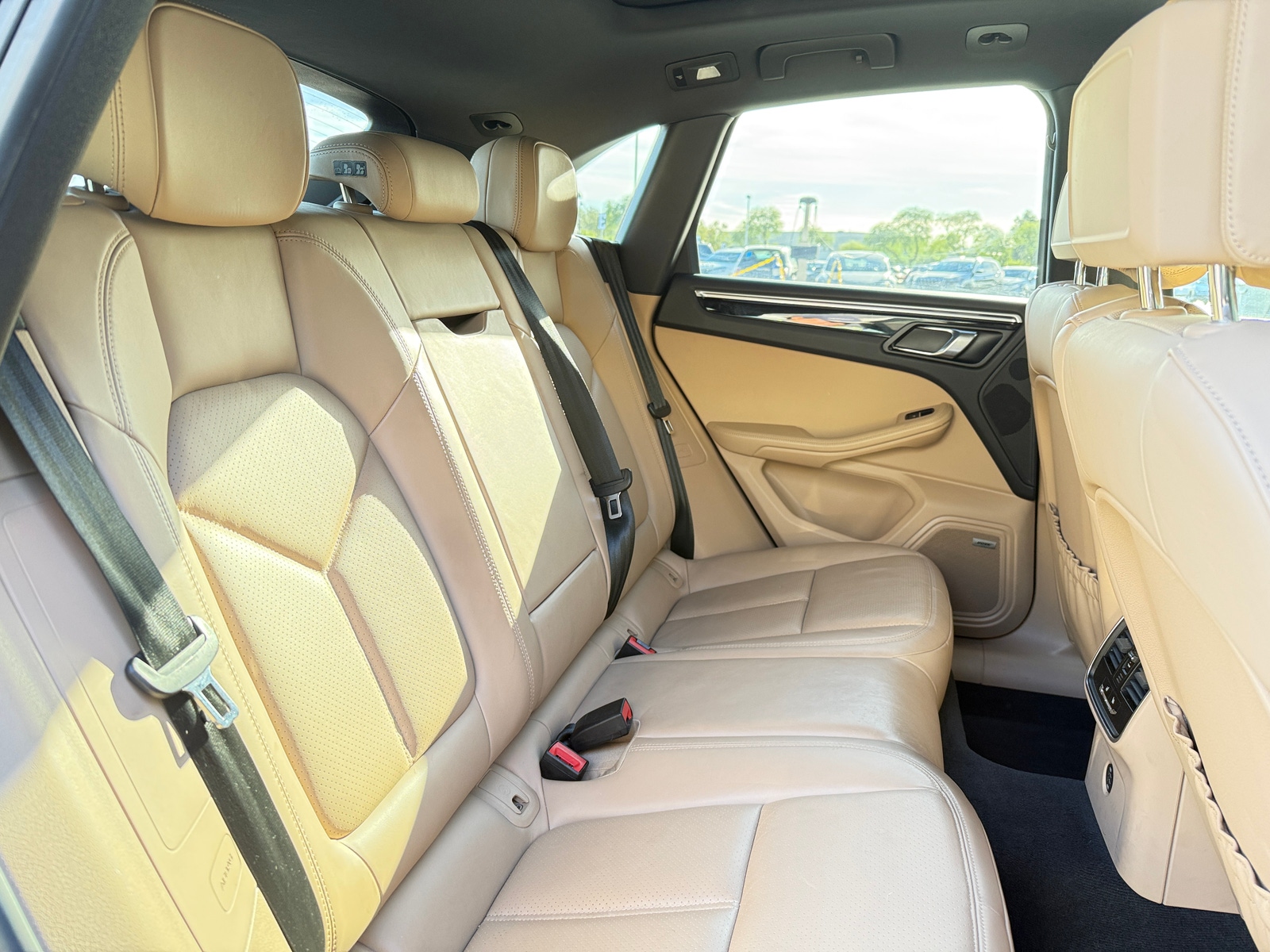Thumbnail: 2019 Porsche Macan - 5