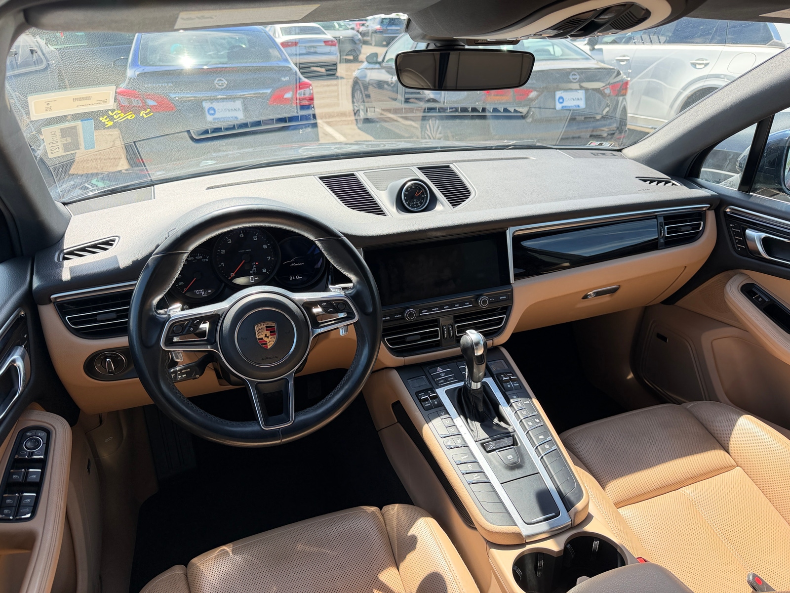 Thumbnail: 2019 Porsche Macan - 2