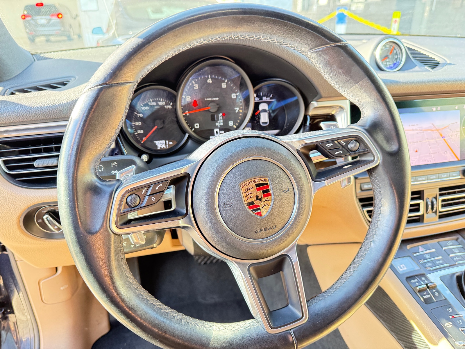 Thumbnail: 2019 Porsche Macan - 4