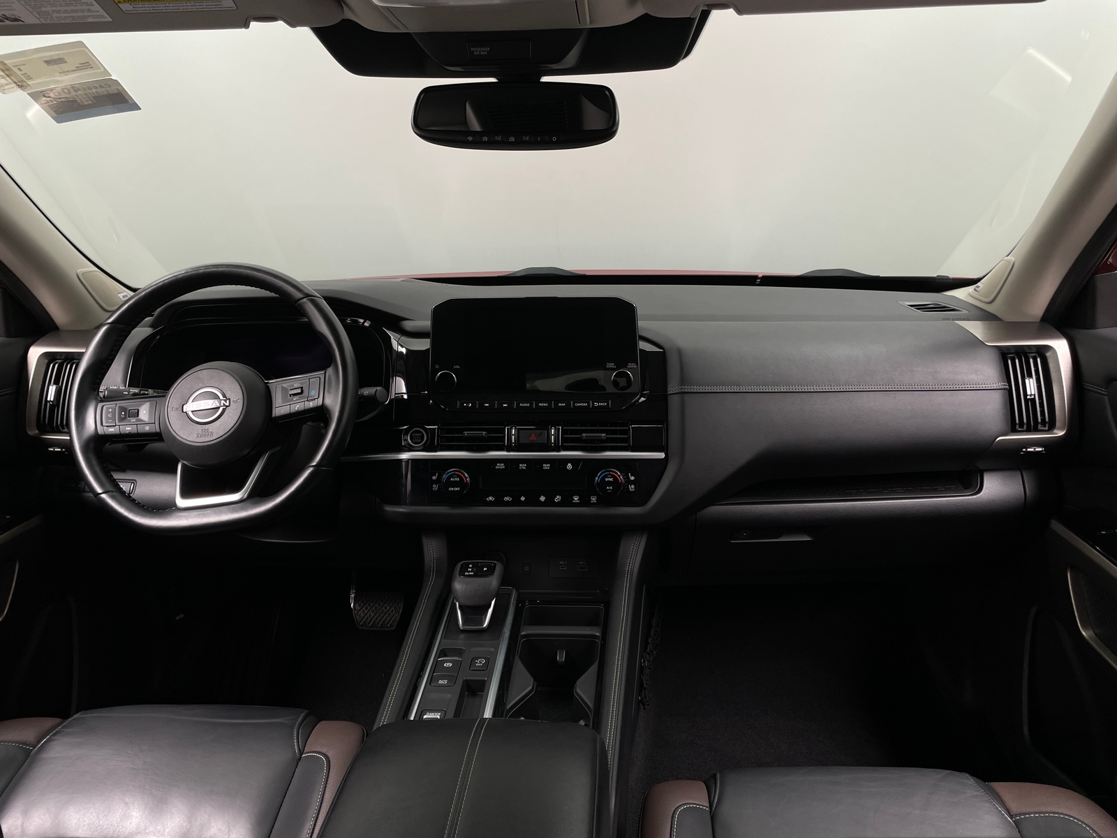 Thumbnail: 2022 Nissan Pathfinder - 2