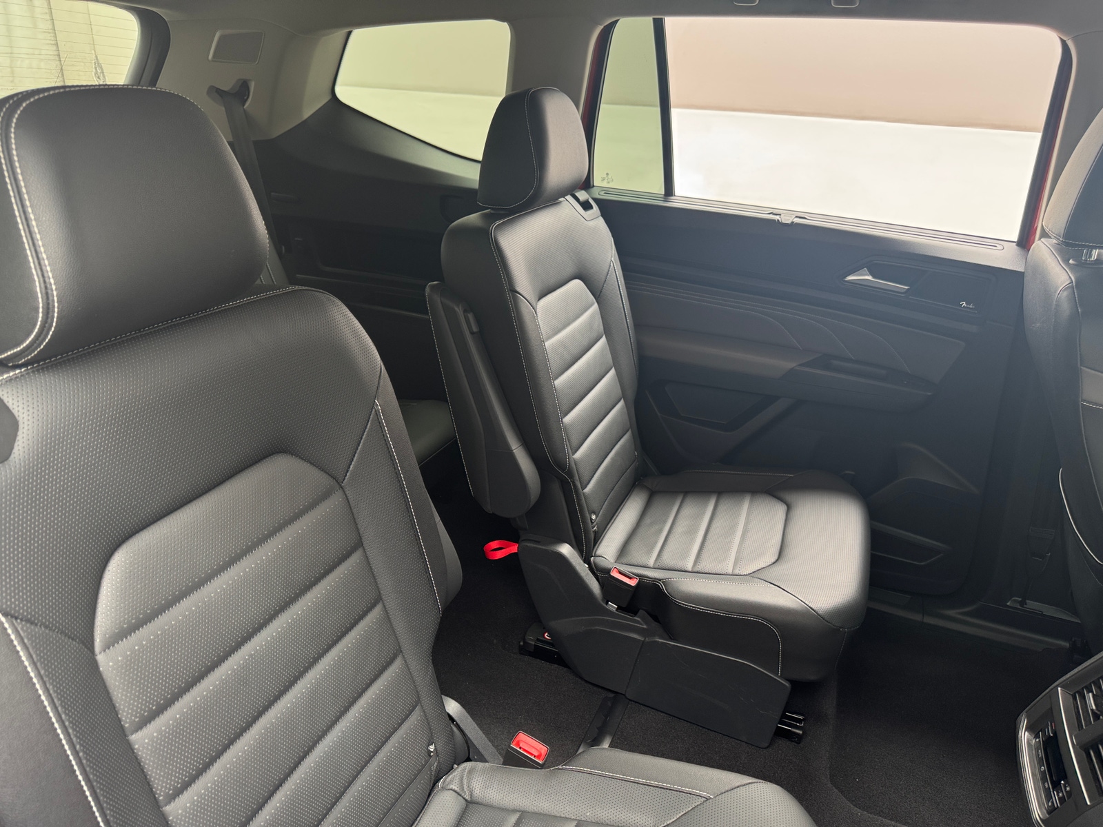 Thumbnail: 2023 Volkswagen Atlas - 6