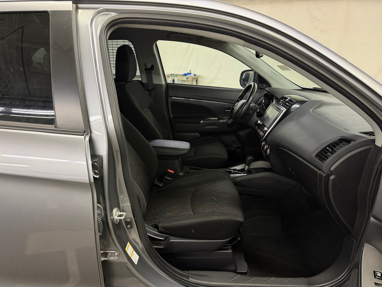 Thumbnail: 2021 Mitsubishi Outlander Sport - 2