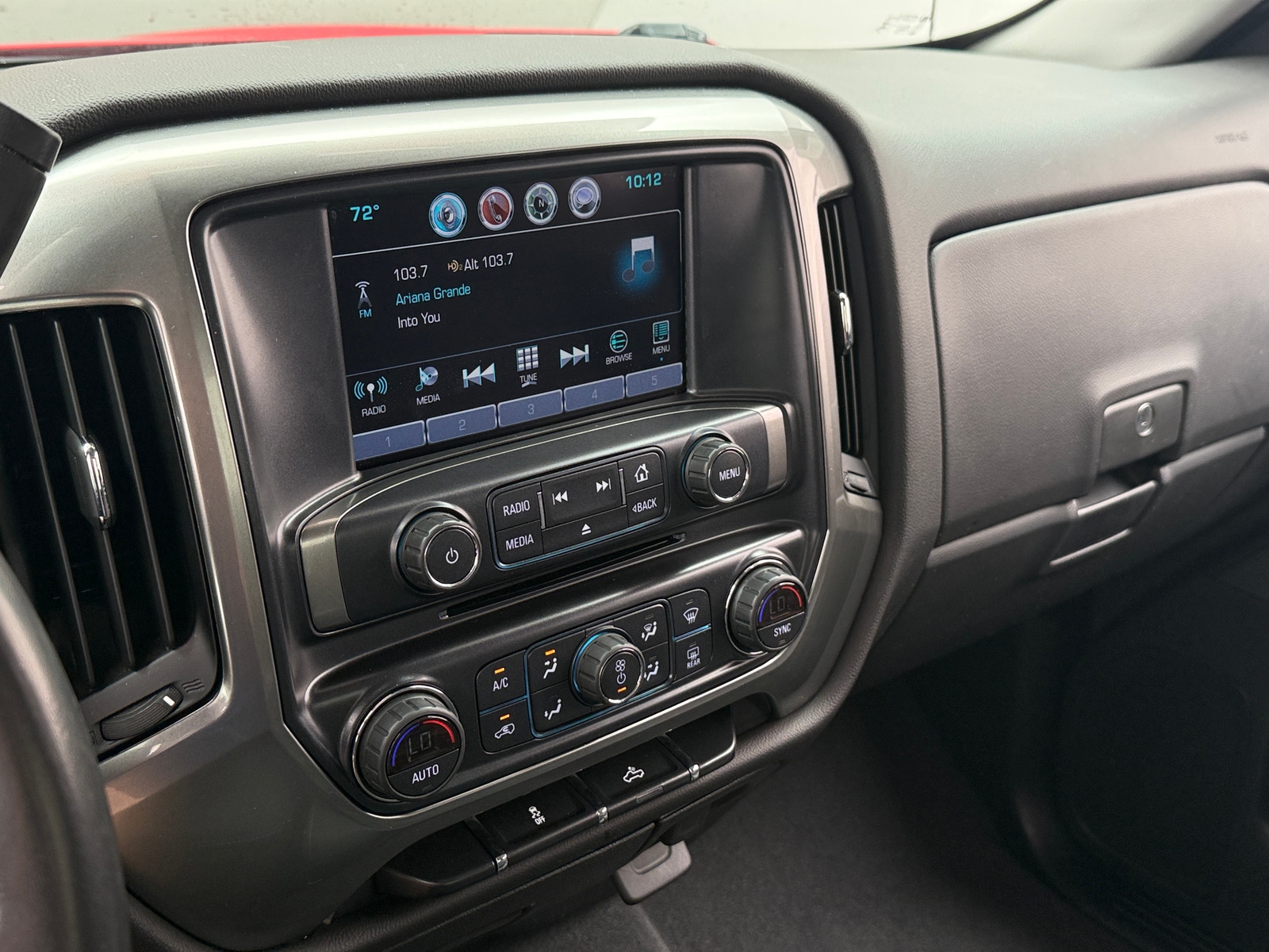 Thumbnail: 2019 Chevrolet Silverado 1500 - 4