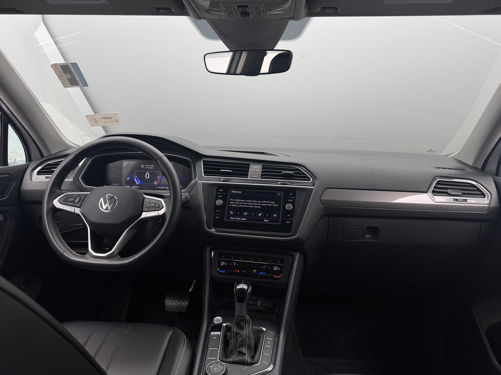 Thumbnail: 2024 Volkswagen Tiguan - 2