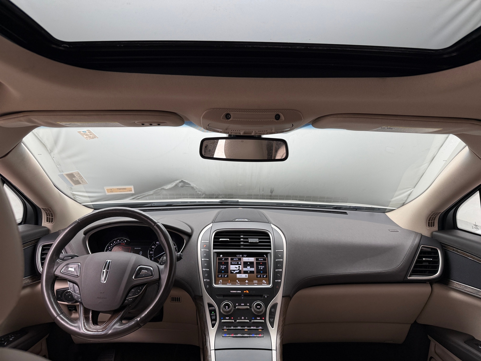Thumbnail: 2017 Lincoln MKX - 2