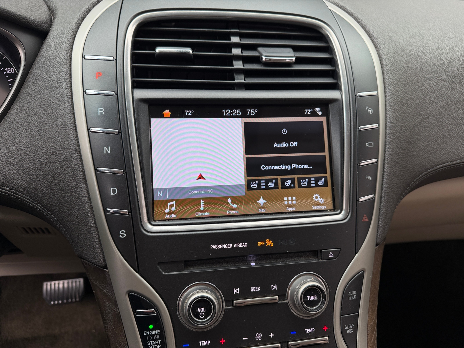 Thumbnail: 2017 Lincoln MKX - 3