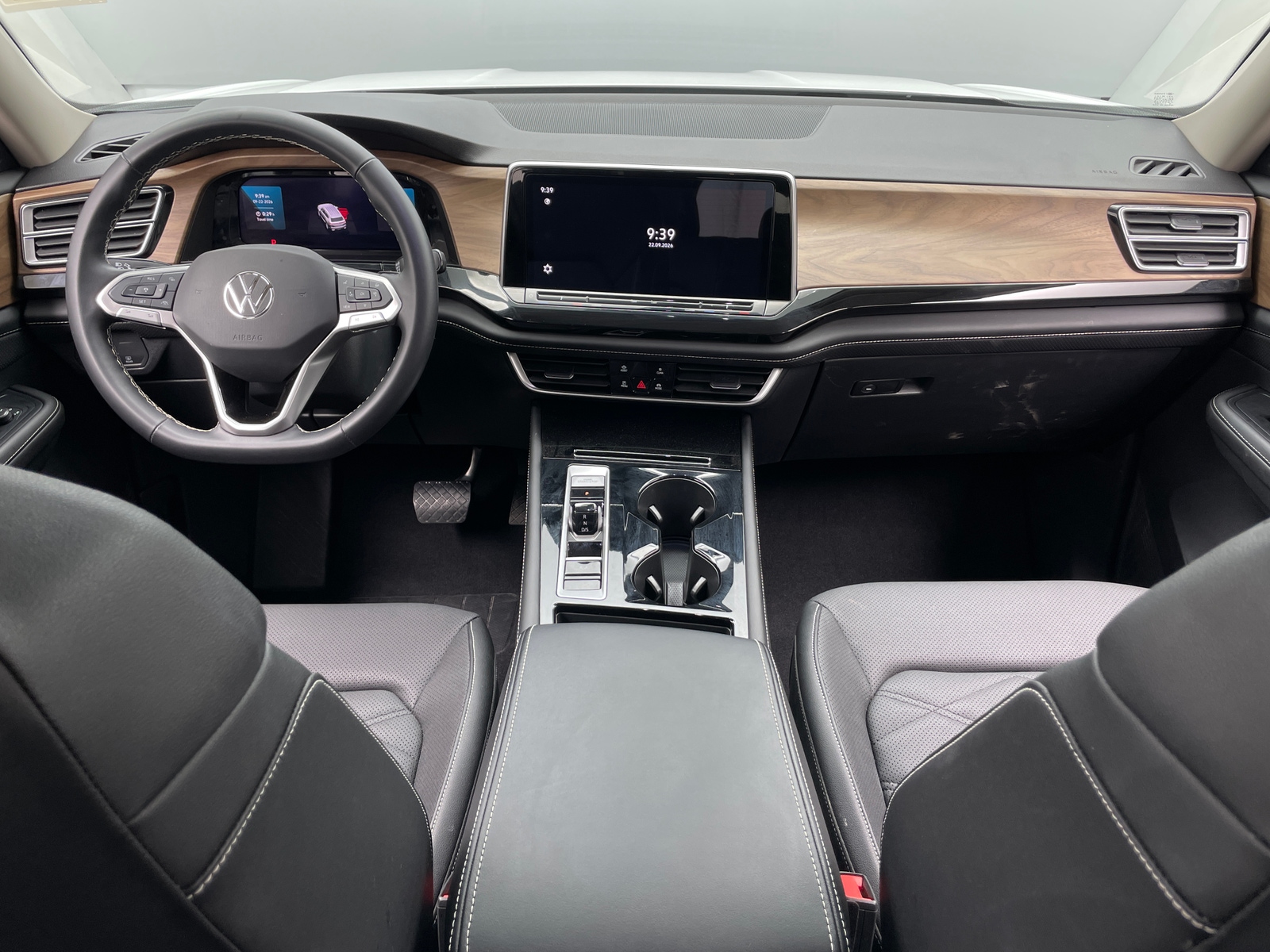 Thumbnail: 2025 Volkswagen Atlas - 2
