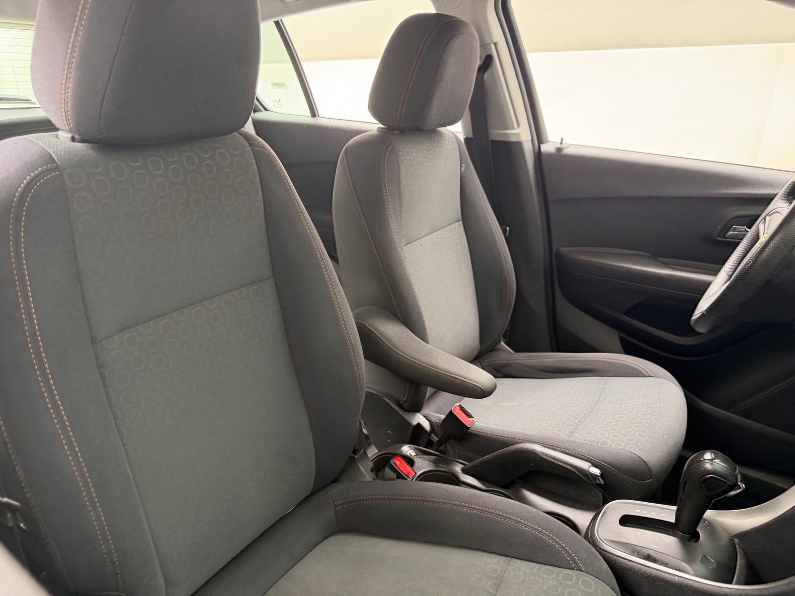 Thumbnail: 2020 Chevrolet Trax - 2