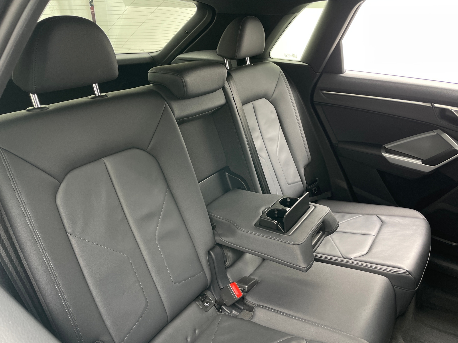 Thumbnail: 2025 Audi Q3 - 6