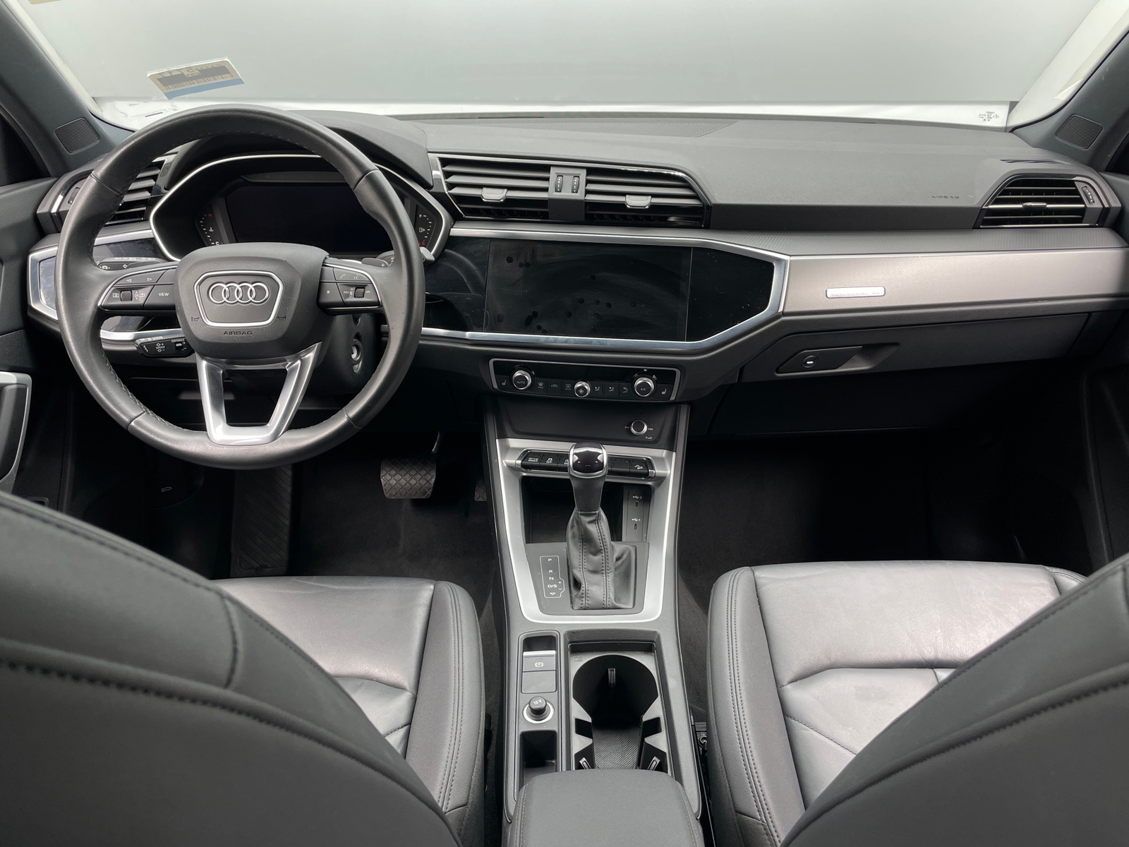 Thumbnail: 2025 Audi Q3 - 3