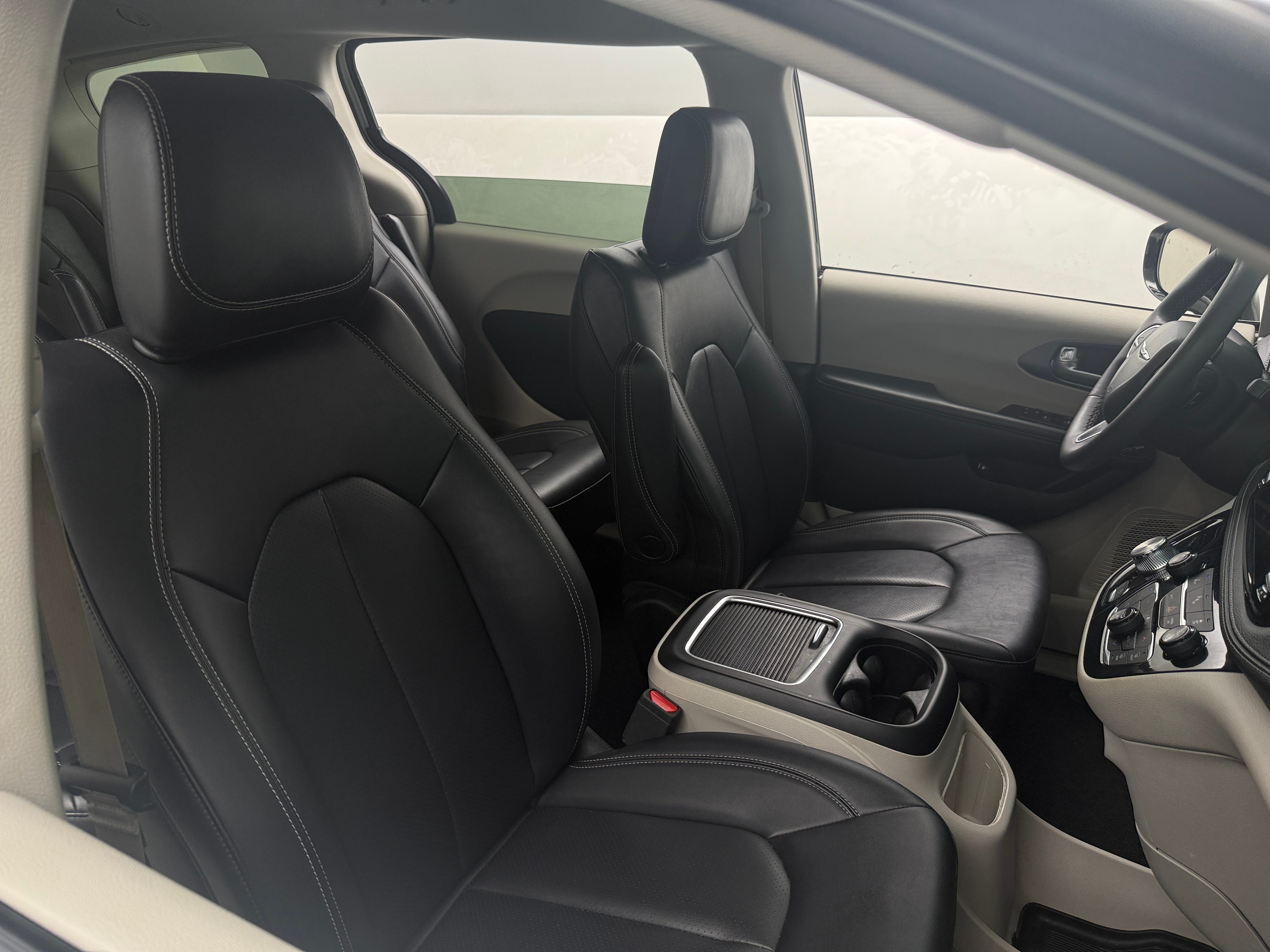 2024 Chrysler Pacifica PHEV
