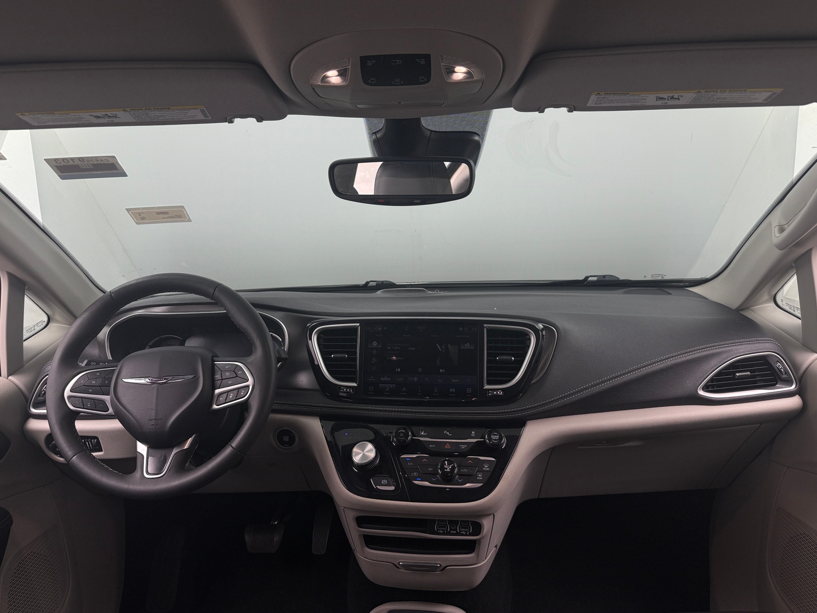 Thumbnail: 2024 Chrysler Pacifica - 2
