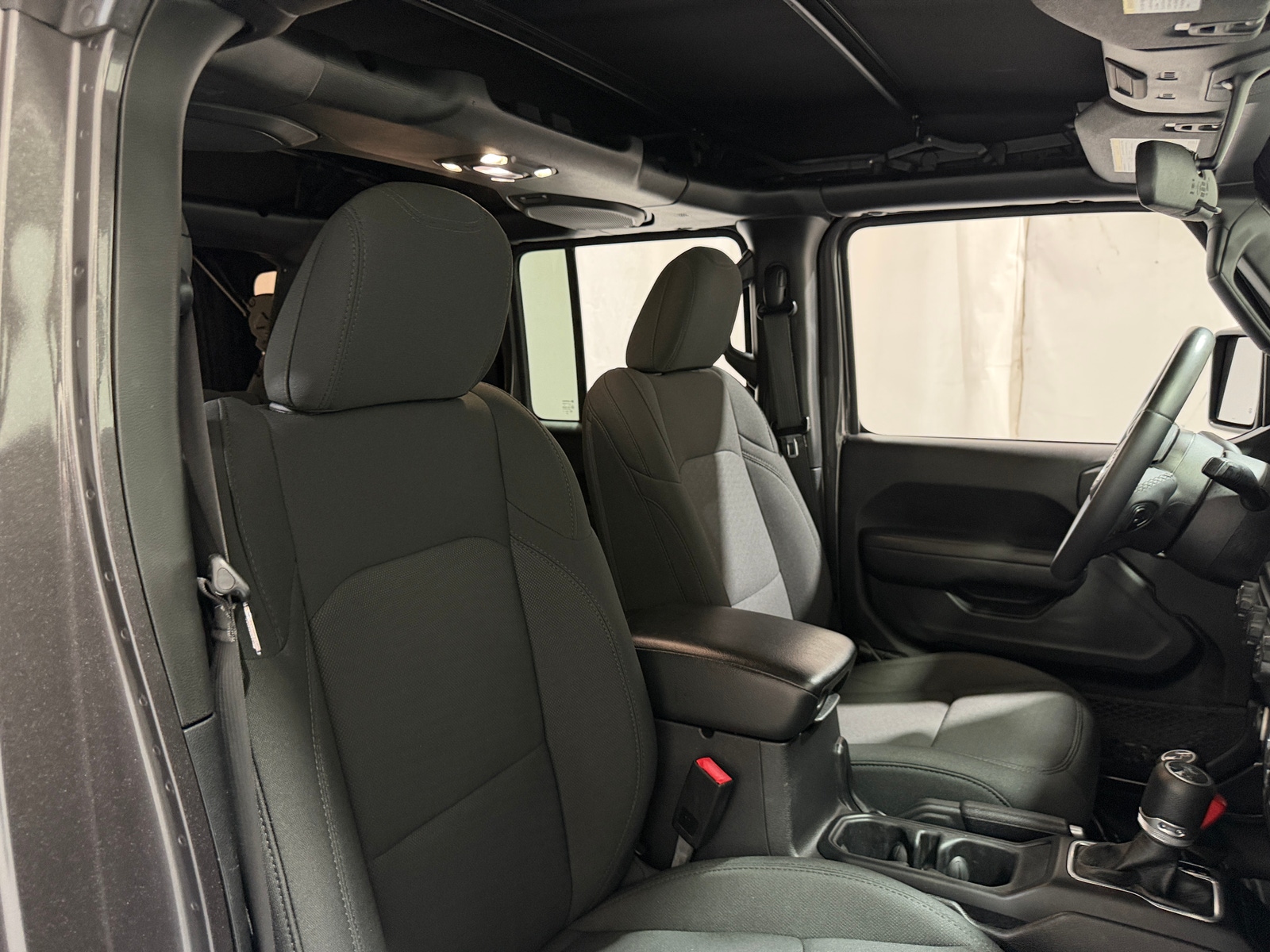 Thumbnail: 2019 Jeep Wrangler - 2