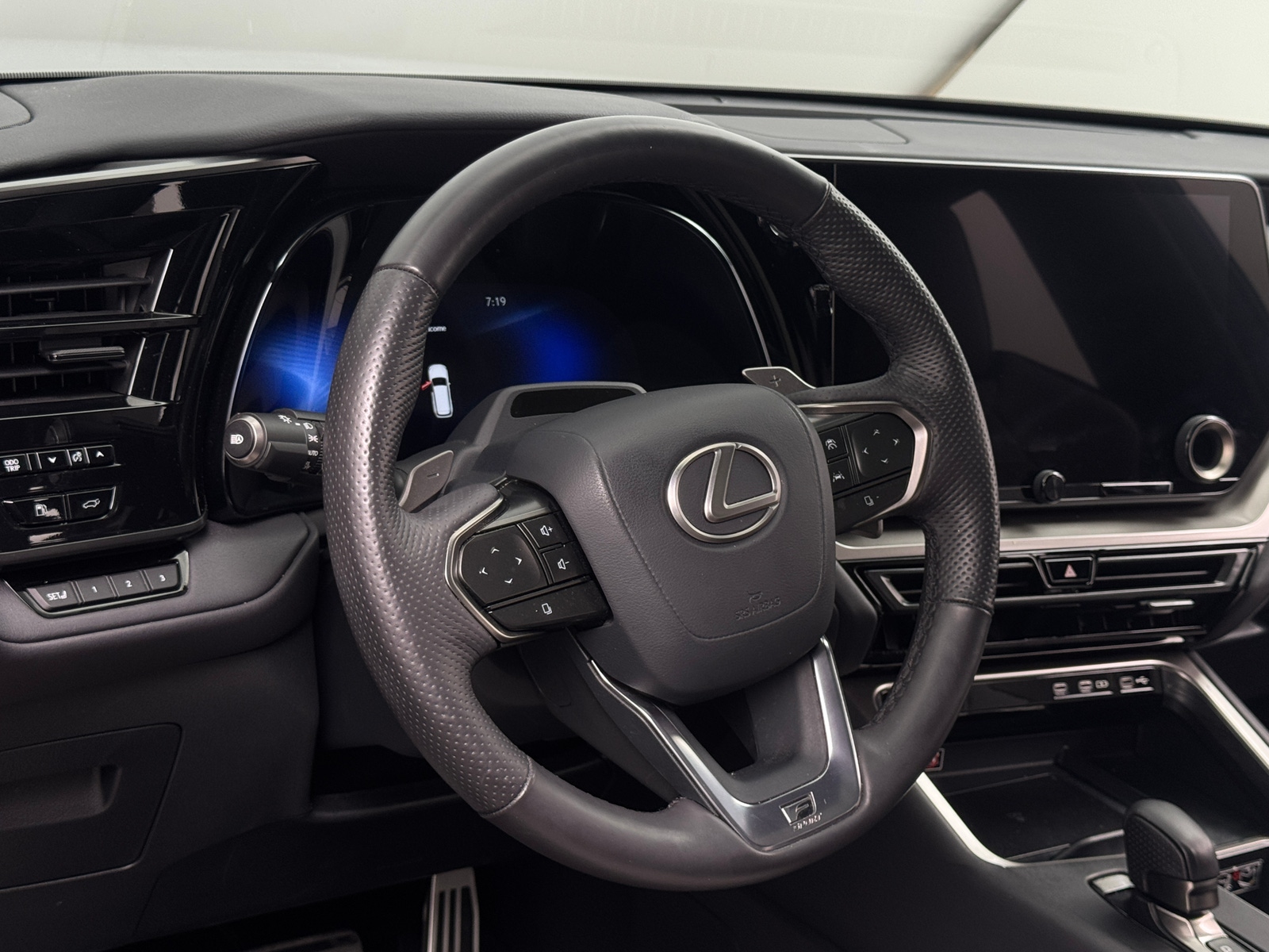 Thumbnail: 2024 Lexus TX - 4