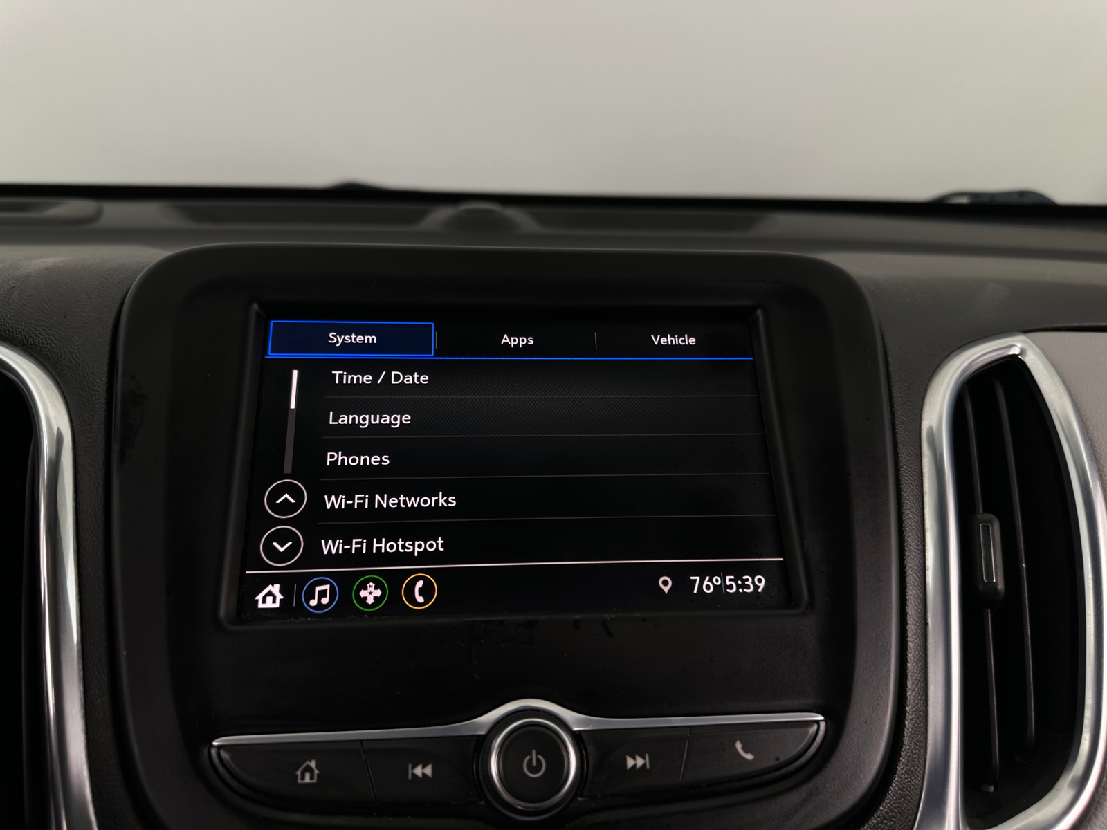 Thumbnail: 2021 Chevrolet Equinox - 4