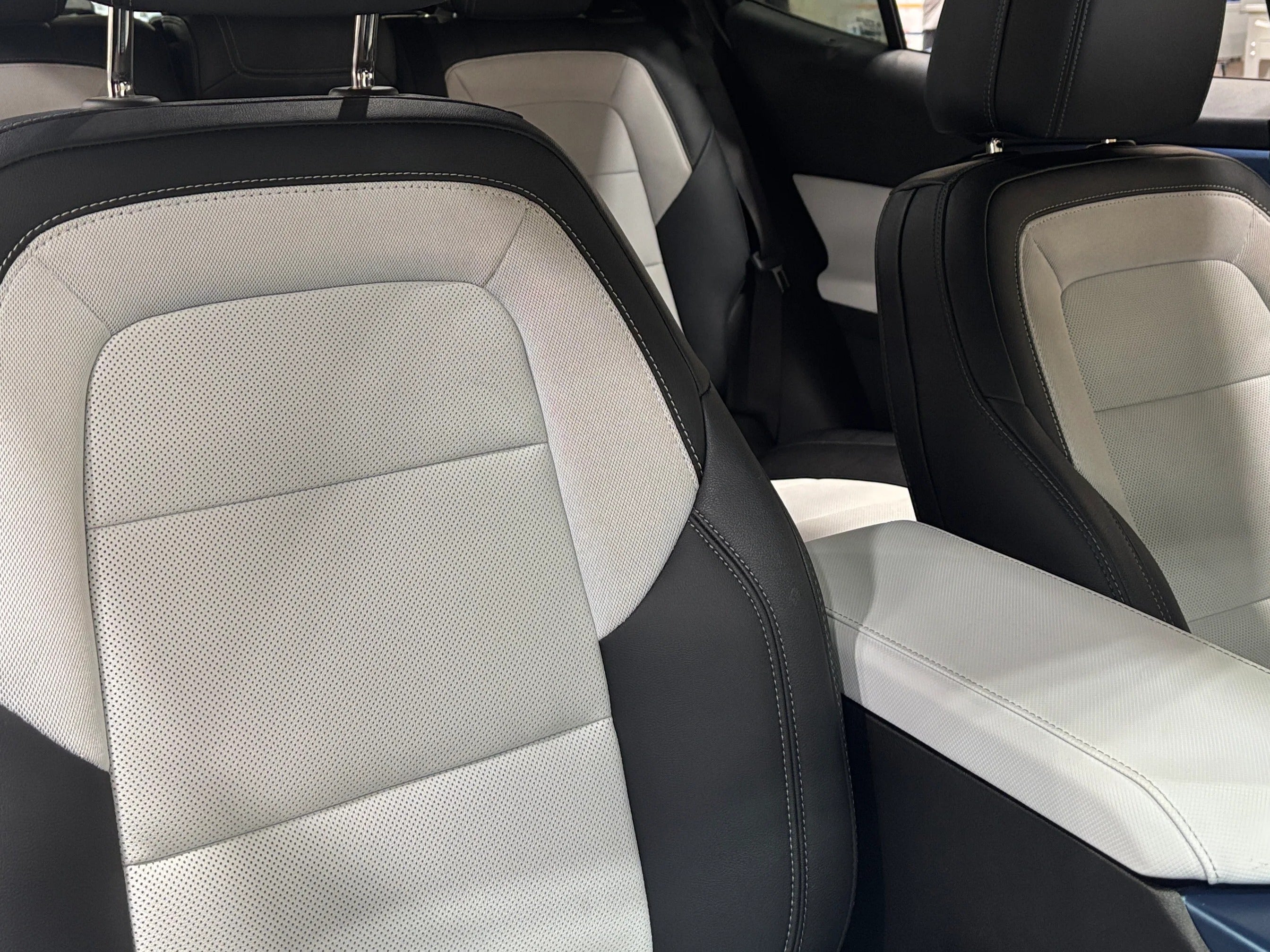 Used 2024 Chevrolet Equinox EV LT with VIN 3GN7DLRP8RS249812 for sale in Auburn, WA