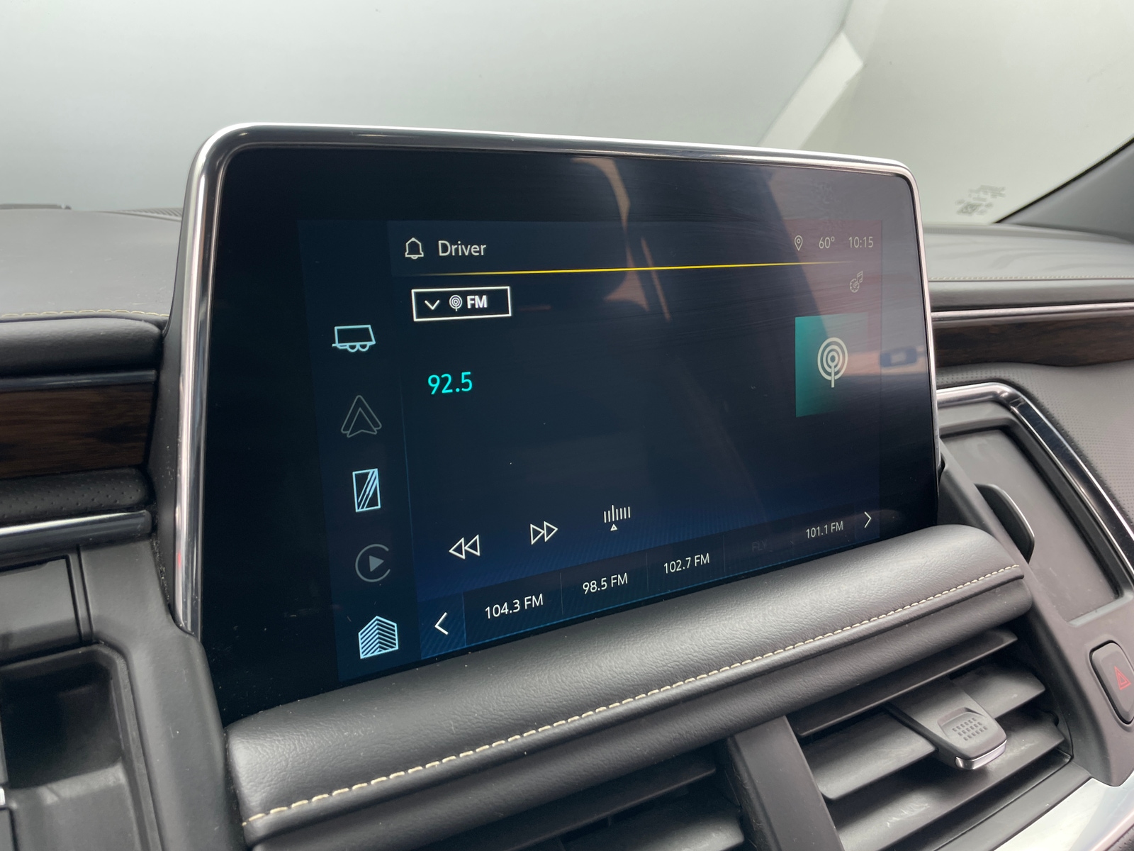 Thumbnail: 2023 Chevrolet Suburban - 3