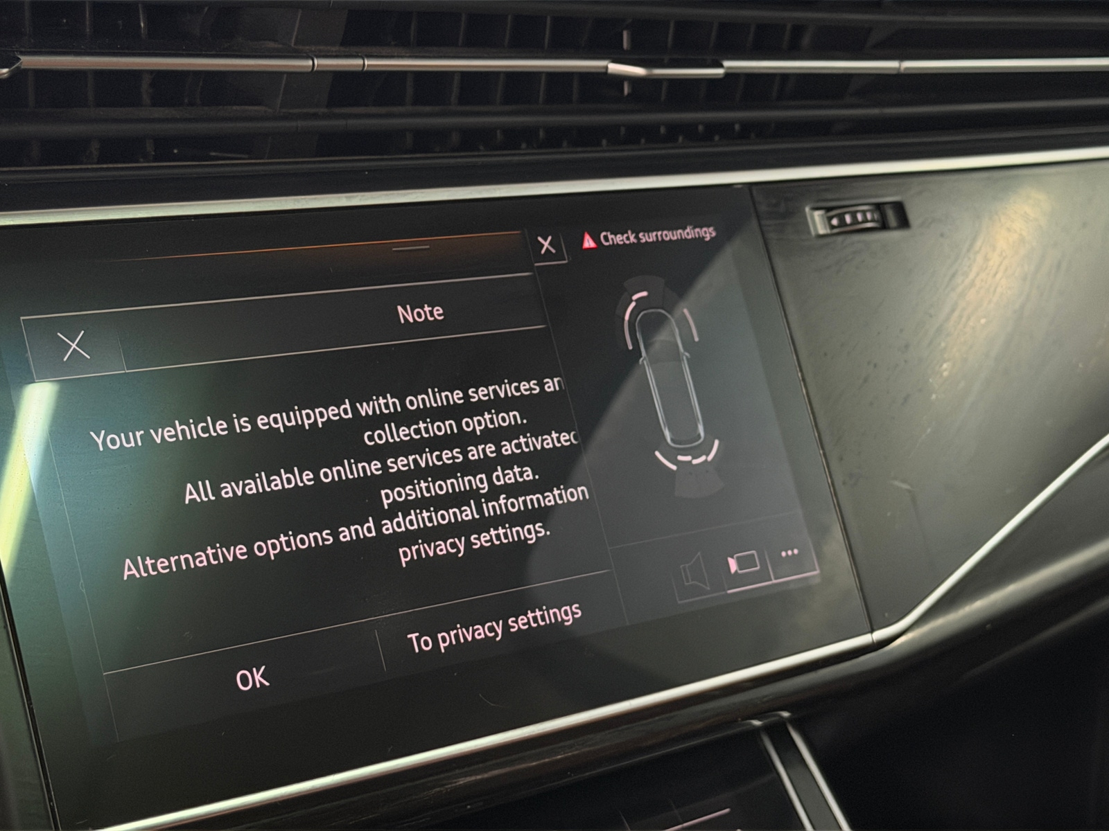 Thumbnail: 2022 Audi Q7 - 4