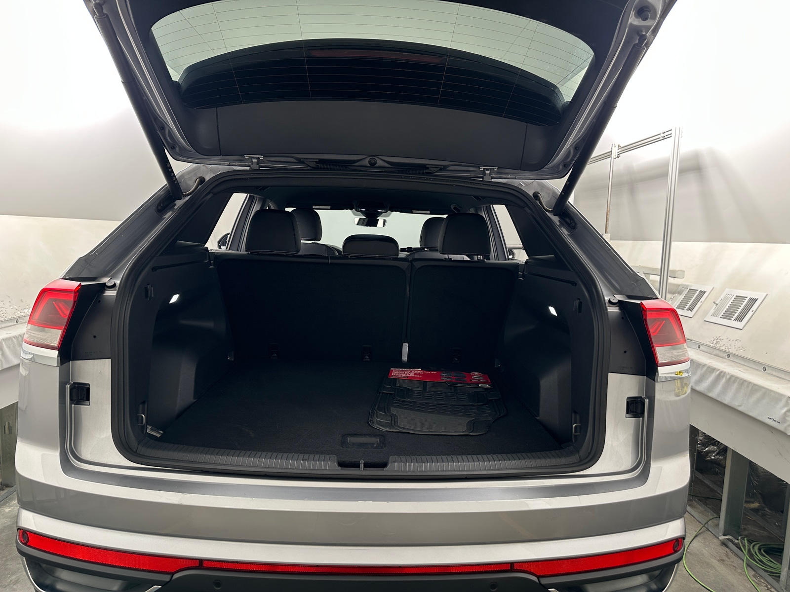 Thumbnail: 2026 Volkswagen Atlas - 7