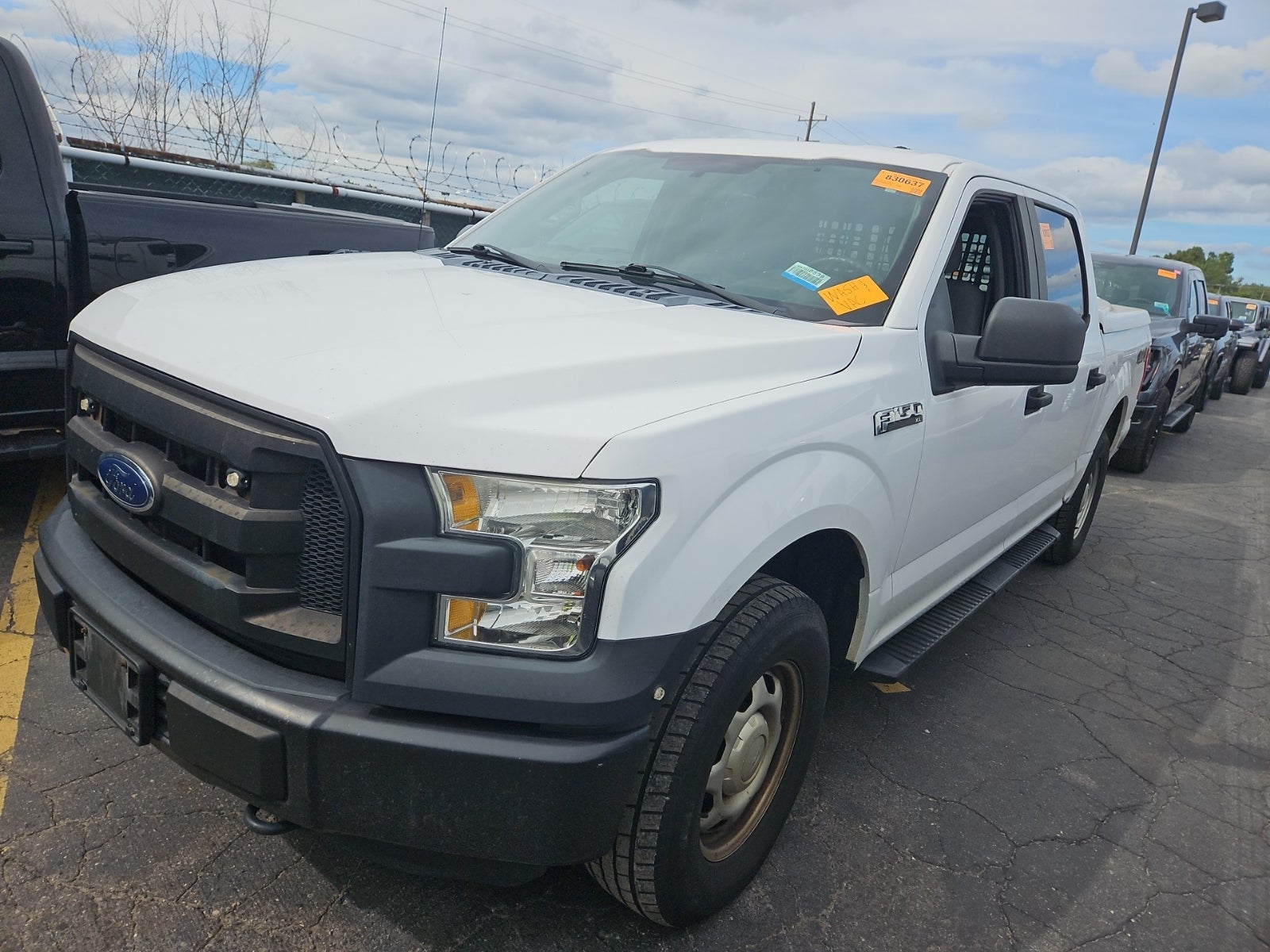2016 Ford F-150 4WD Supercrew 145" XL