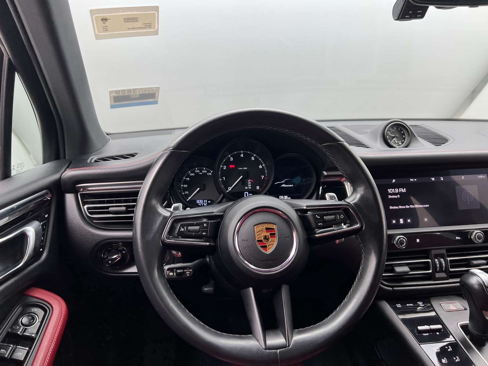 Thumbnail: 2023 Porsche Macan - 5