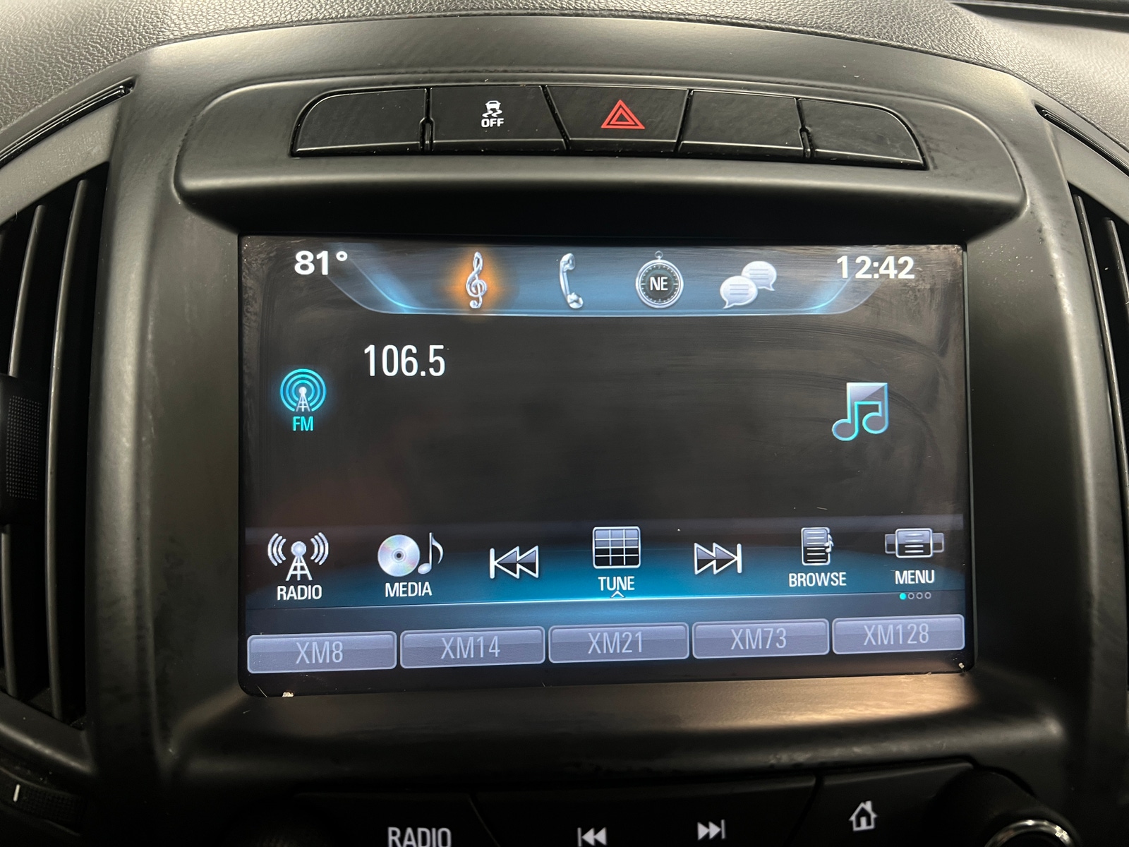 Thumbnail: 2017 Buick Regal - 3