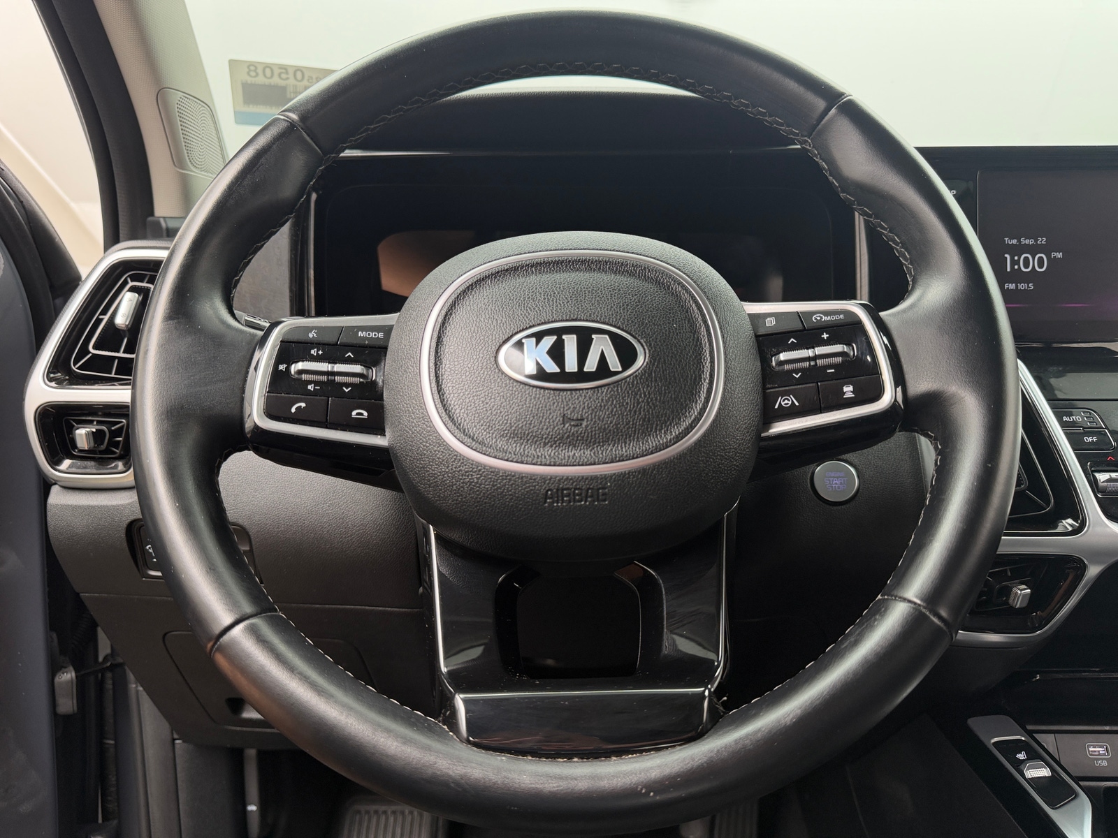 Thumbnail: 2021 Kia Sorento - 4