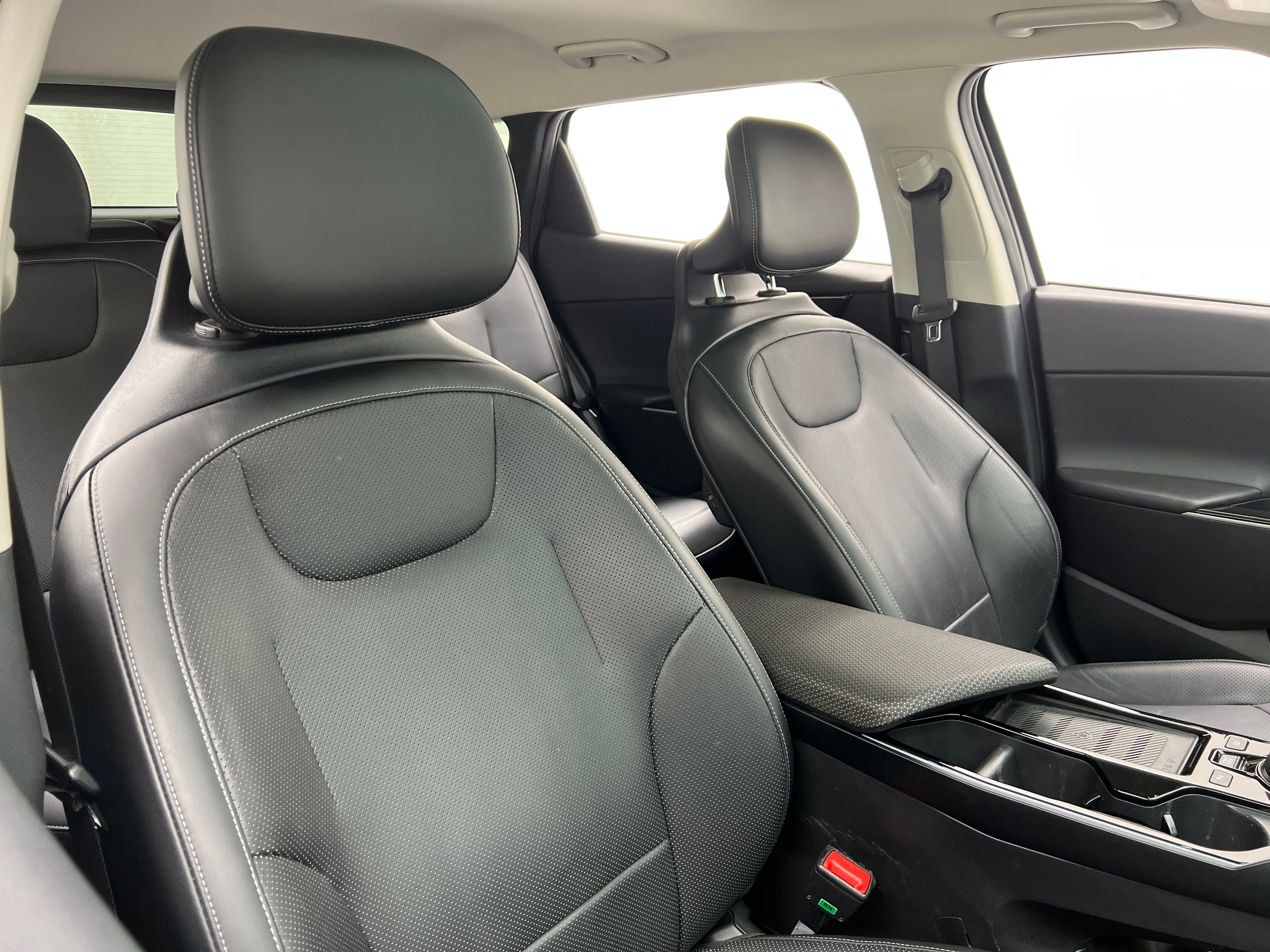 Used 2022 Kia EV6 GT-Line with VIN KNDC3DLC8N5037163 for sale in Auburn, WA