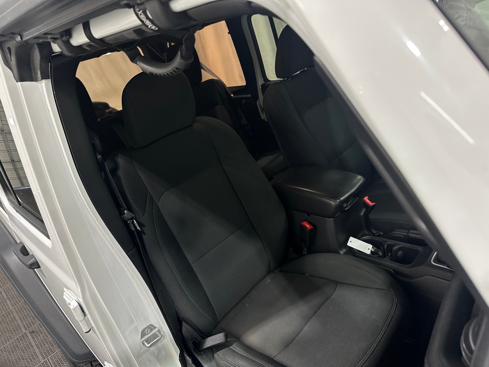 Thumbnail: 2019 Jeep Wrangler - 2