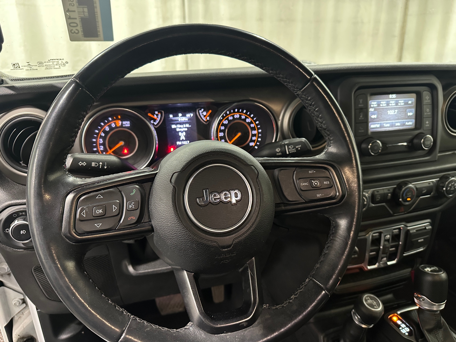 Thumbnail: 2019 Jeep Wrangler - 5